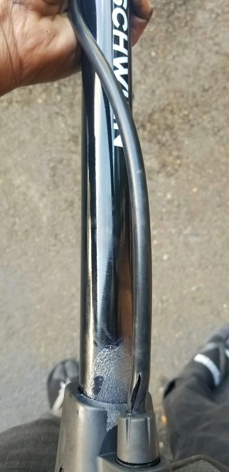 Schwinn Air Center Series or Basic Floor Pump, for a Range of Bikes, 100, 120 or 160 PSI, Soft Grip Handle, Dual Head for Schrader and Presta Valves, Manual Air Pump customer photo 1