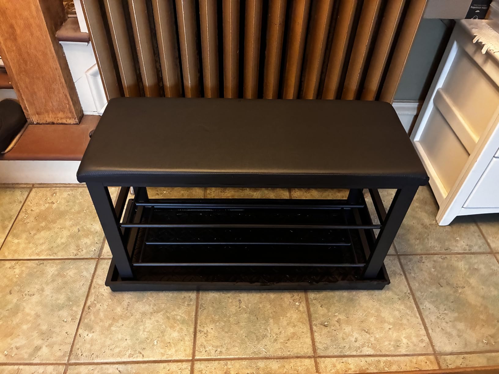 Finnhomy Entryway Shoe Rack with Cushioned Seat, Shoe Bench for Entry, 2 Shelves Storage Bench w/Faux Leather Top Bed Bench, Black customer photo 2