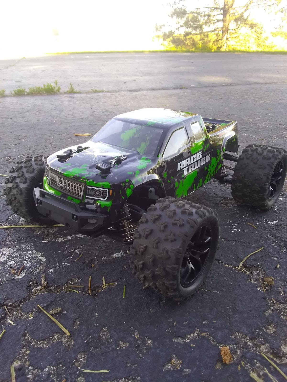 HAIBOXING 18859 1:18 Scale All Terrain RC Car, Hobby 4WD Remote Control Car customer photo 1