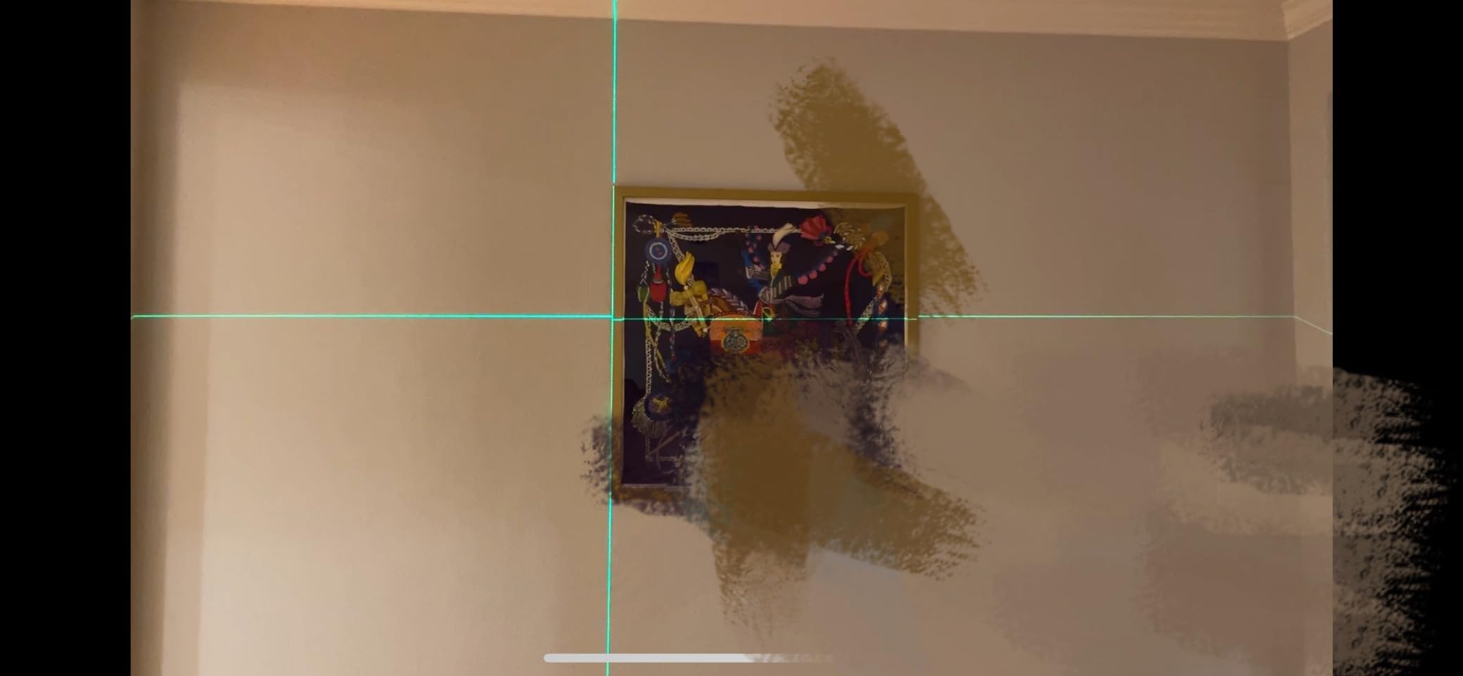 Huepar Laser Level, 100Ft Self Leveling Green Cross Line Laser | Indoor Use for Picture Hanging, Tile, Decoration & DIY Construction – 360° Magnetic Base & AA Battery customer photo 1
