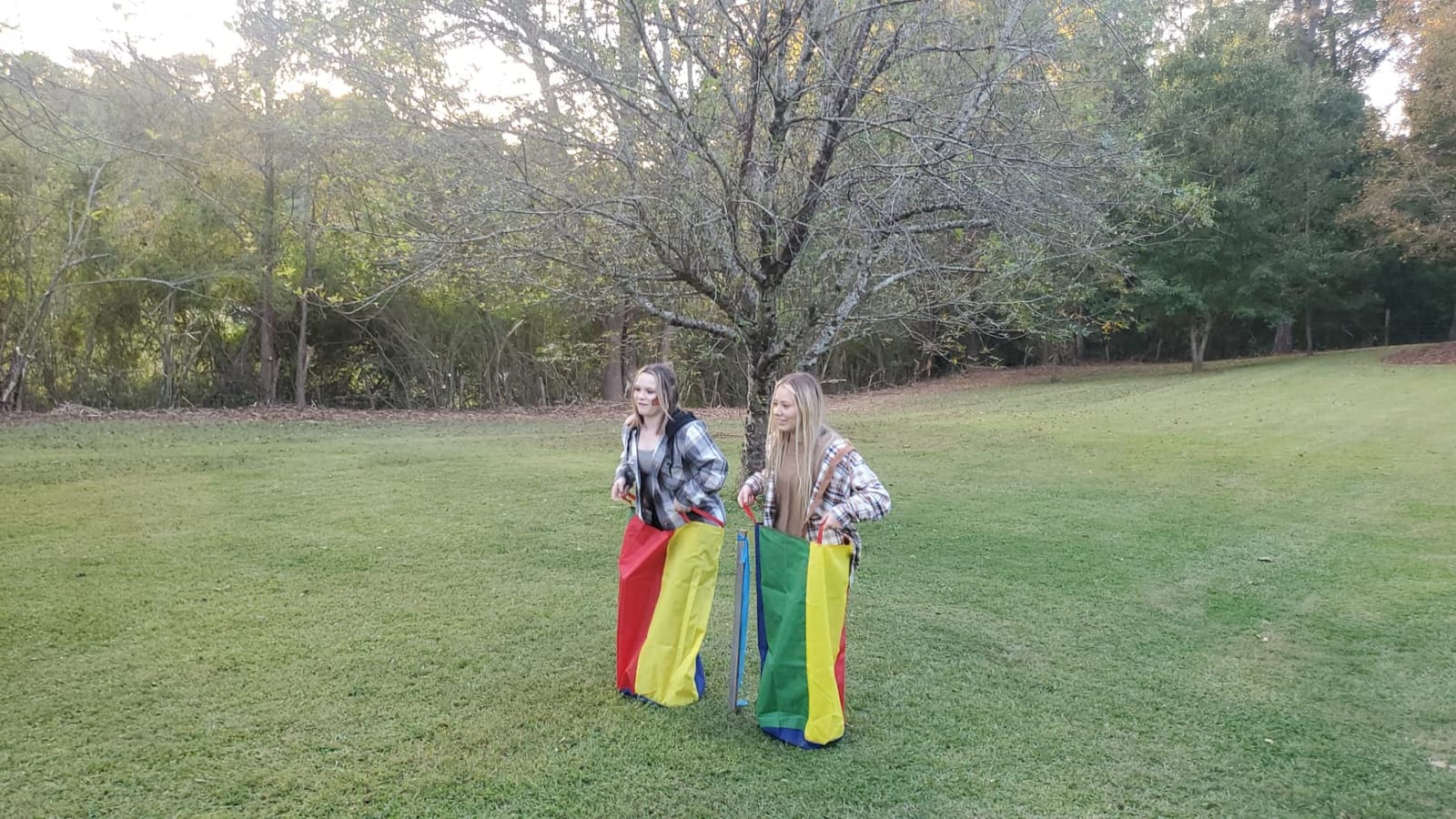 CWLAKON Outdoor Games, Potato Sack Race Bags for Kids Adults, Egg Spoon Relay Race, 3 Legged Race Bands, Birthday Party, Field Day Family Reunion Carnival Outside Yard Lawn Easter Fall Festival Games customer photo 1