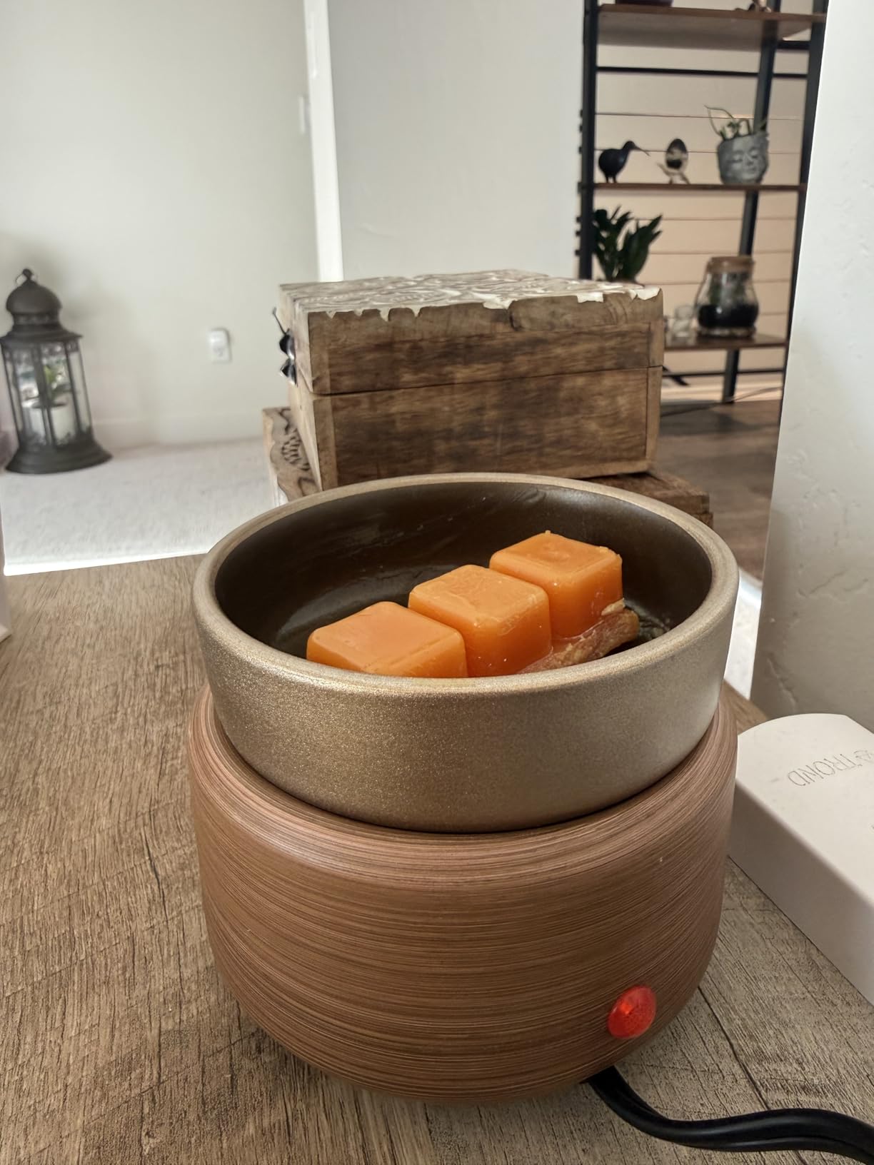 Candle Warmers ETC 2-in-1 Candle and Fragrance Warmer for Warming Scented Candles or Wax Melts and Tarts with to Freshen Room, Pewter Walnut customer photo 2