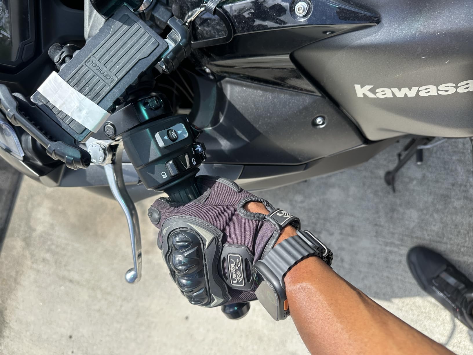 COFIT Motorcycle Gloves Breathable, Touchscreen Motorbike Gloves Anti-Slip with Good Grip Hard Knuckles Protection for Men Women Motocross, BMX ATV MTB Cycling, Road Racing customer photo 1