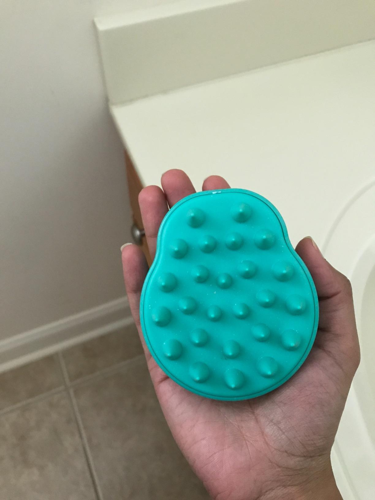 Maxsoft Hair Scalp Massager Shampoo Brush, Scalp Care Brush customer photo 1