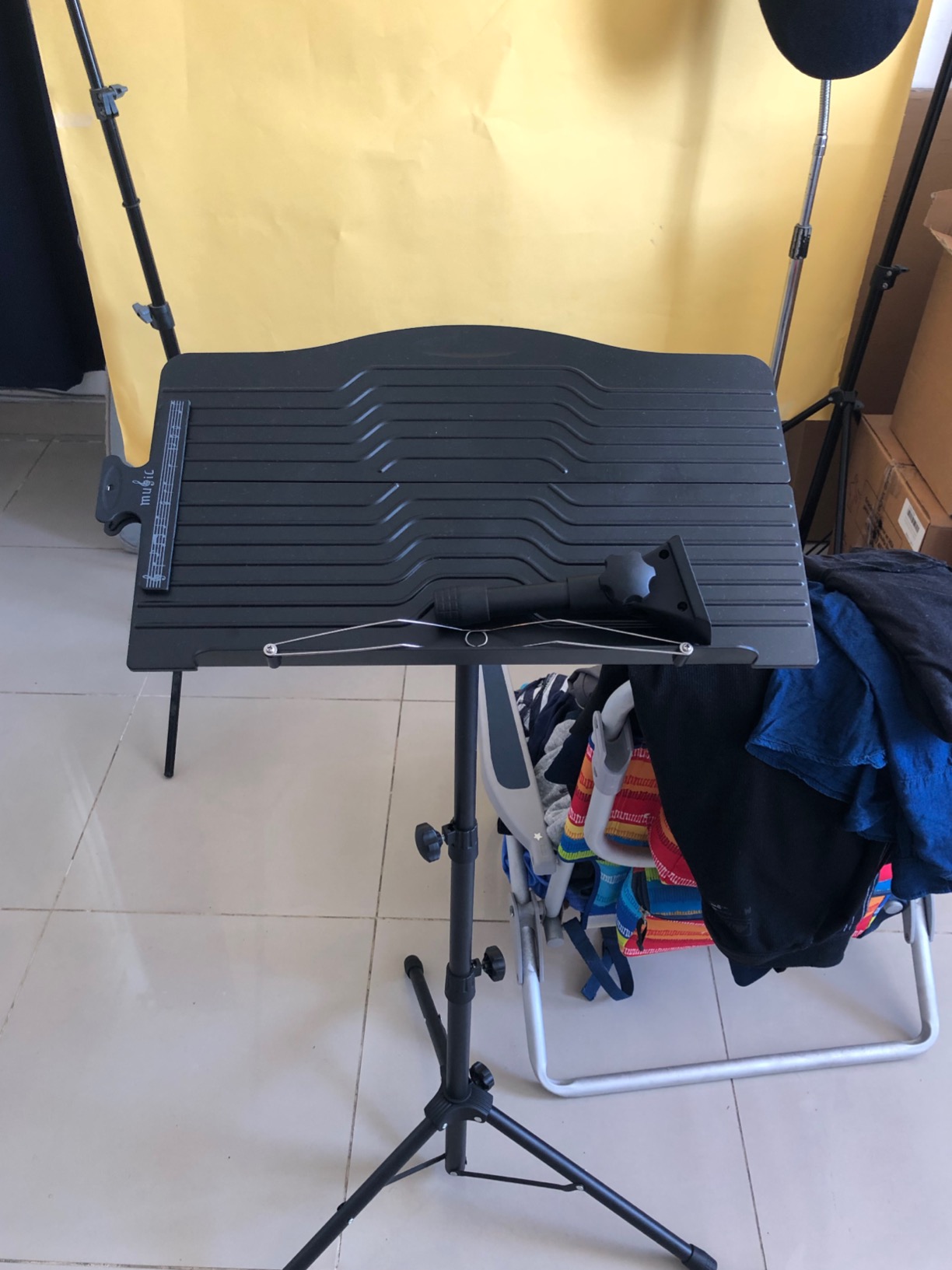 Donner DMS-1 Sheet Music Stand with Light & Carrying Bag customer photo 1