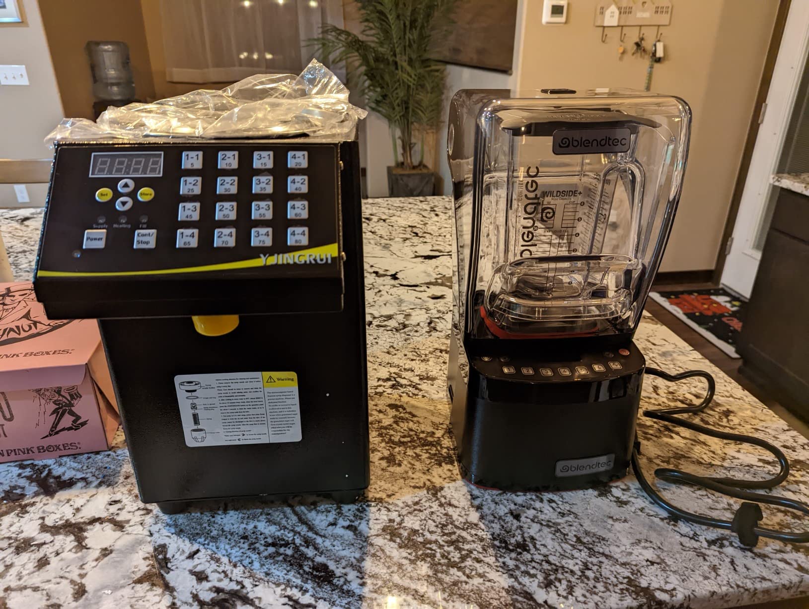 Blendtec Stealth 885 Commercial Blender (Black) & 90oz WildSide+ Jar customer photo 2