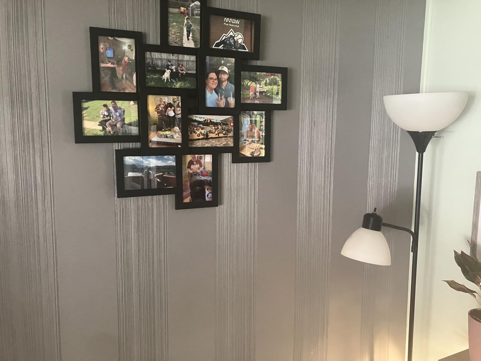 SONGMICS 12-Pack 4 x 6 Collage Picture Frames with Glass Front customer photo 1