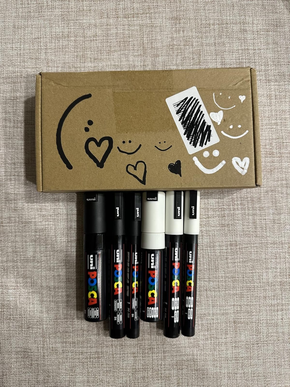 POSCA Black & White Bullet Tip - Set of 6 Pens (PC-5M, PC-7M, PC-3M) customer photo 2