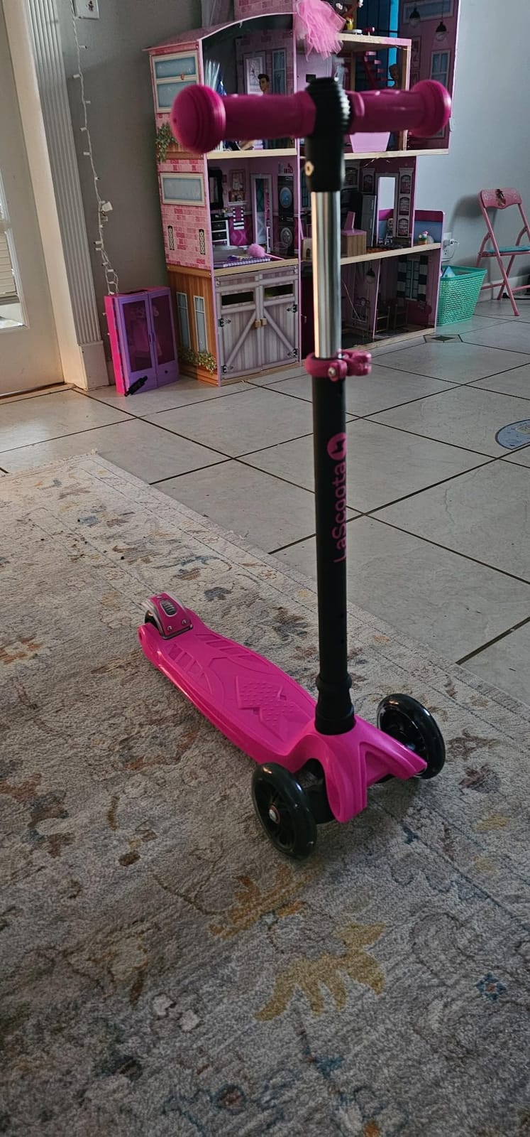 LaScoota 2-in-1 Kids Kick Scooter for Boys & Girls with Seat customer photo 2