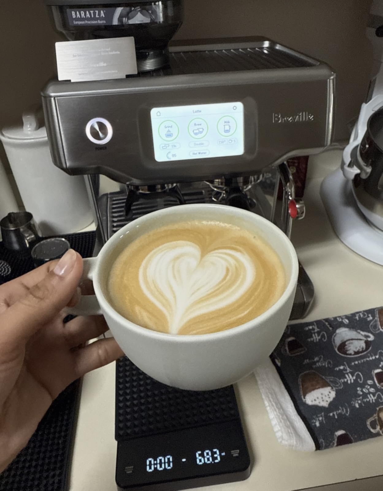 Breville BES880BSS Barista Touch Espresso Machine, Brushed Stainless Steel | Pull barista-quality espresso shots, lattes and cappuccinos at home with semi-automatic coffee maker with built-in grinder customer photo 1