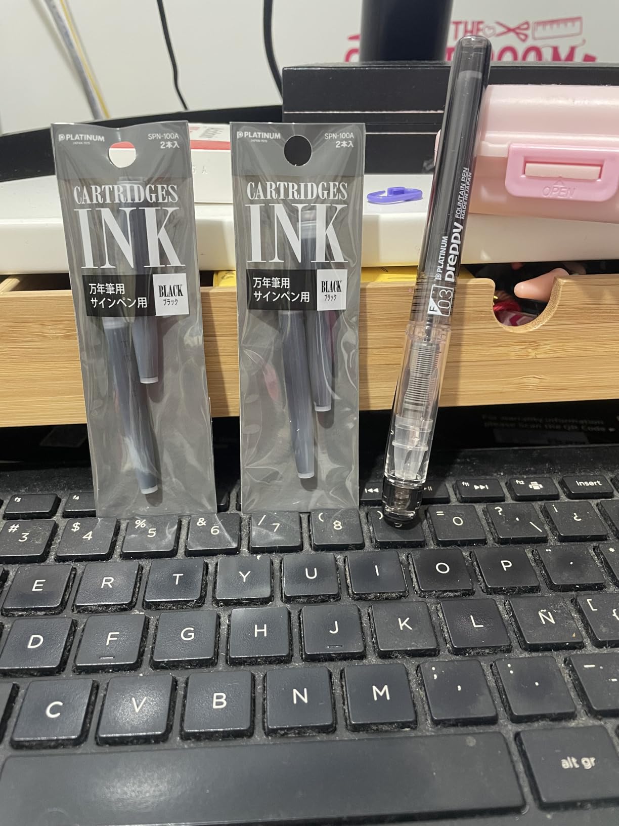 Platinum Fountain Pen, New Preppy, Fine Nib, Black(PSQ-300#1) + Ink Cartridges SPN-100A#1 (Black) Set (Japan Import) [Komainu-Dou Original Package] customer photo 2