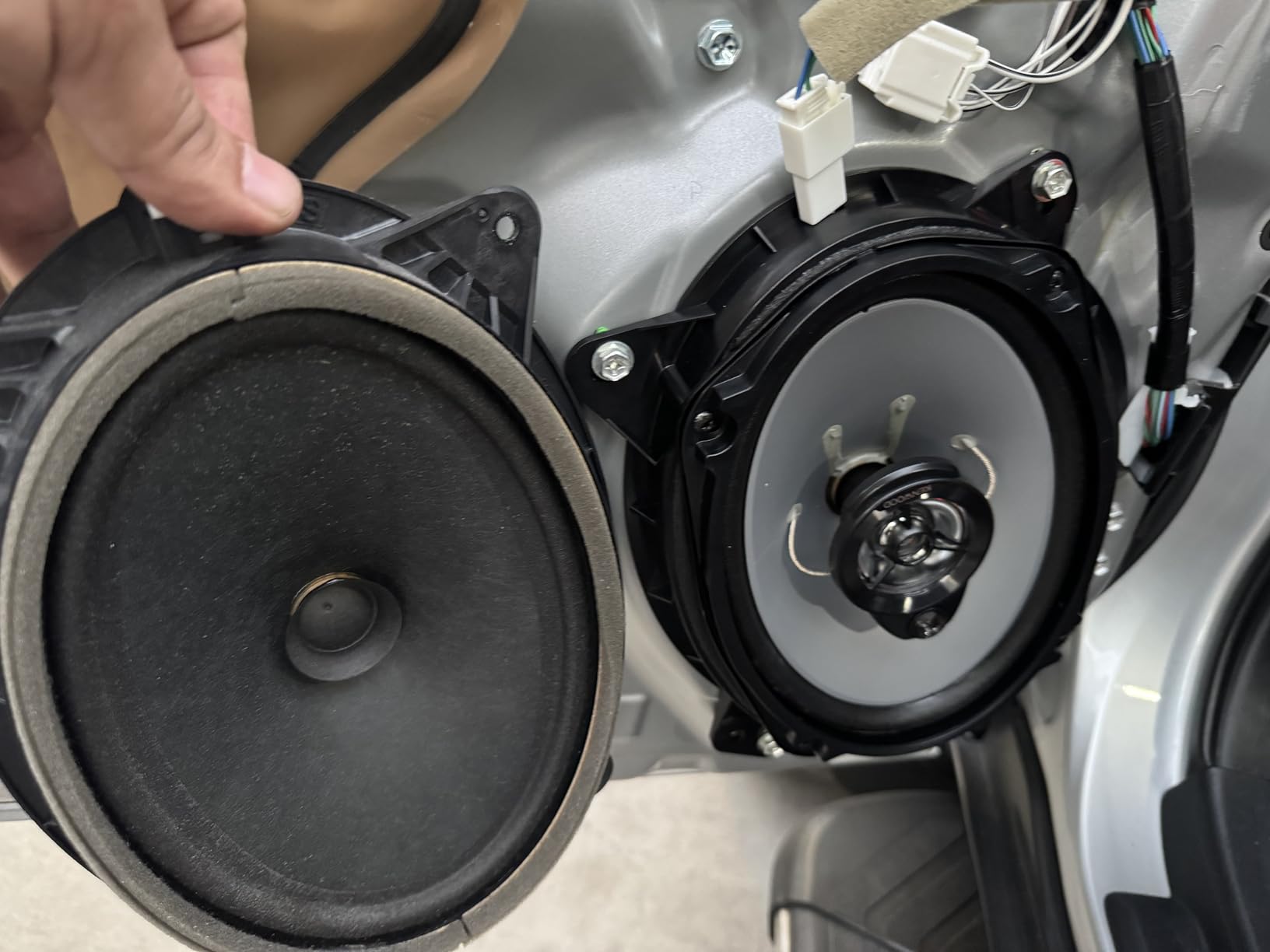 Kenwood KFC-6966S 6 x 9 Inch 400-Watt 3-Way Flush Mount Coaxial Car Speaker Easy Installation - Pair customer photo 1