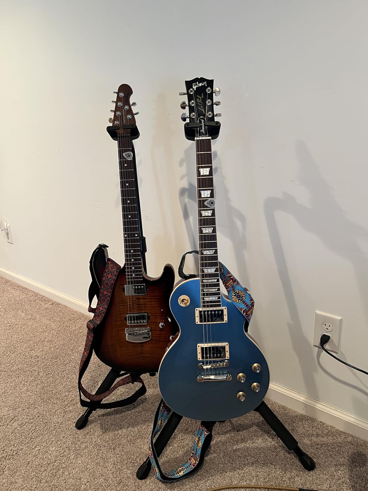 Hercules GS414B + Acoustic Guitar Stand Plus customer photo 2