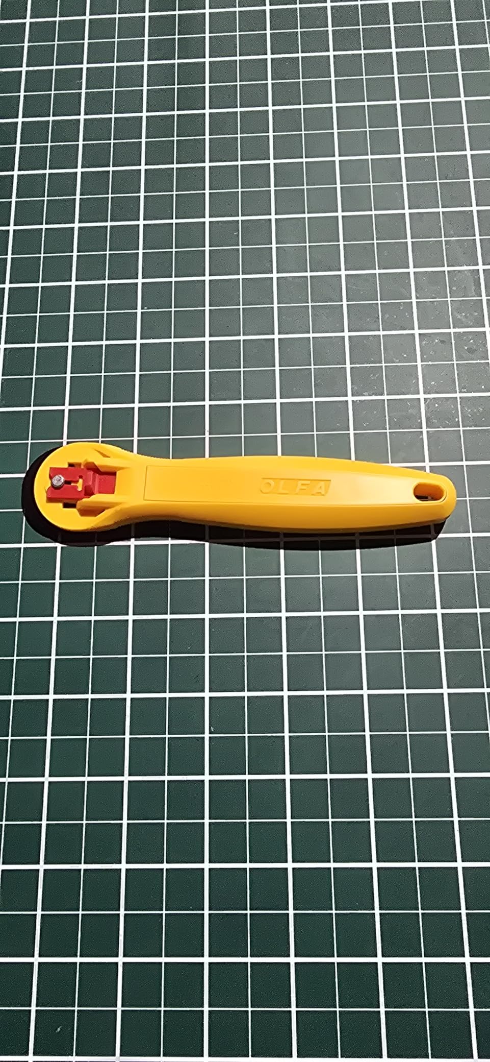 OLFA 28mm Quick-Change Rotary Cutter (RTY-1/C) - Tungsten Steel Blade customer photo 1