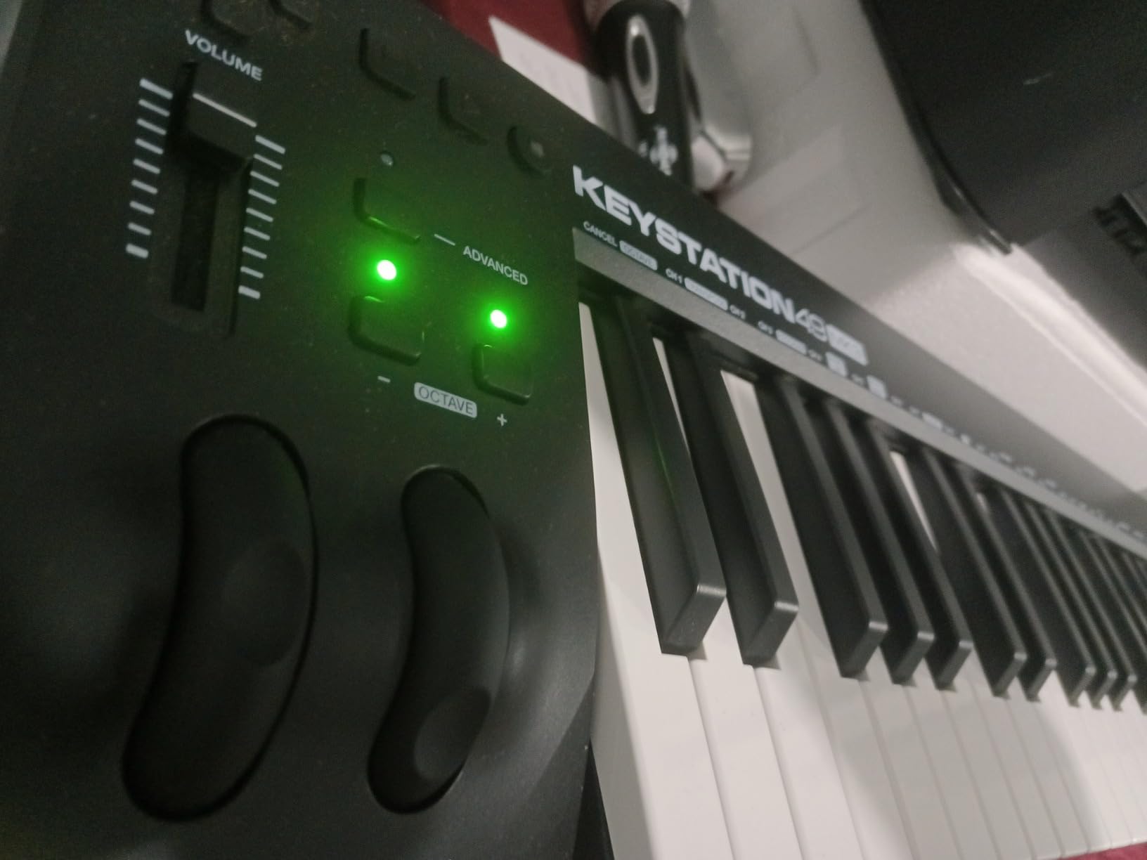 M-AUDIO Keystation 49 MK3 USB MIDI Controller - Synth-Action 49-Key Keyboard with Pitch/Mod Wheels and DAW Software customer photo 2