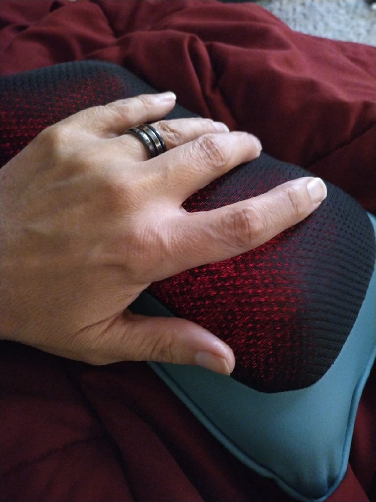 Mo Cuishle Shiatsu Back Massager with Heat – 3D Kneading Neck and Shoulder Massager for Back Pain Relief – Electric Massage Pillow for Home, Office & Car – Mother’s Day Gifts for Mom, Women, Men, Dad customer photo 1