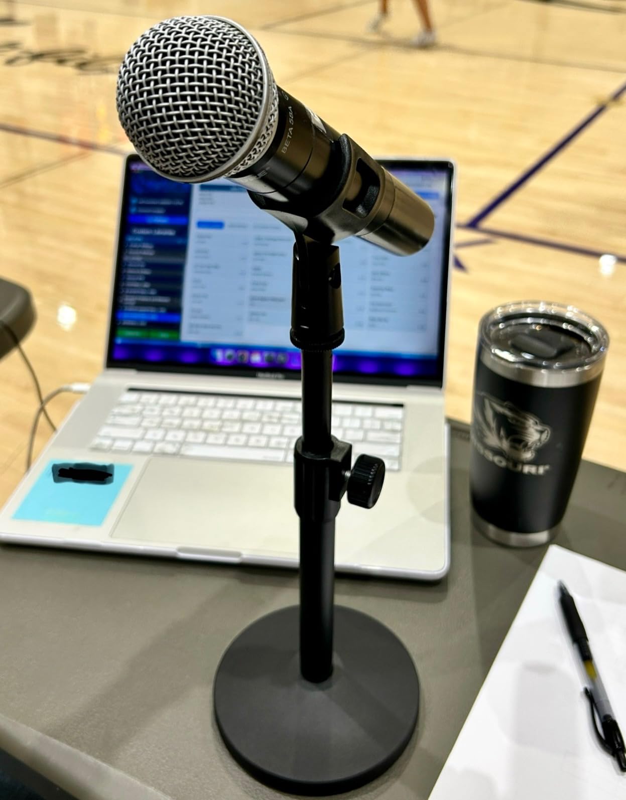 InnoGear Desktop Microphone Stand Holder Mic Stand Desk Mount for Fifine | for Shure Blue Yeti, All-Metal Construction, Weighted Iron Base, Height Adjustable, 3.3lb Weight Capacity customer photo 1