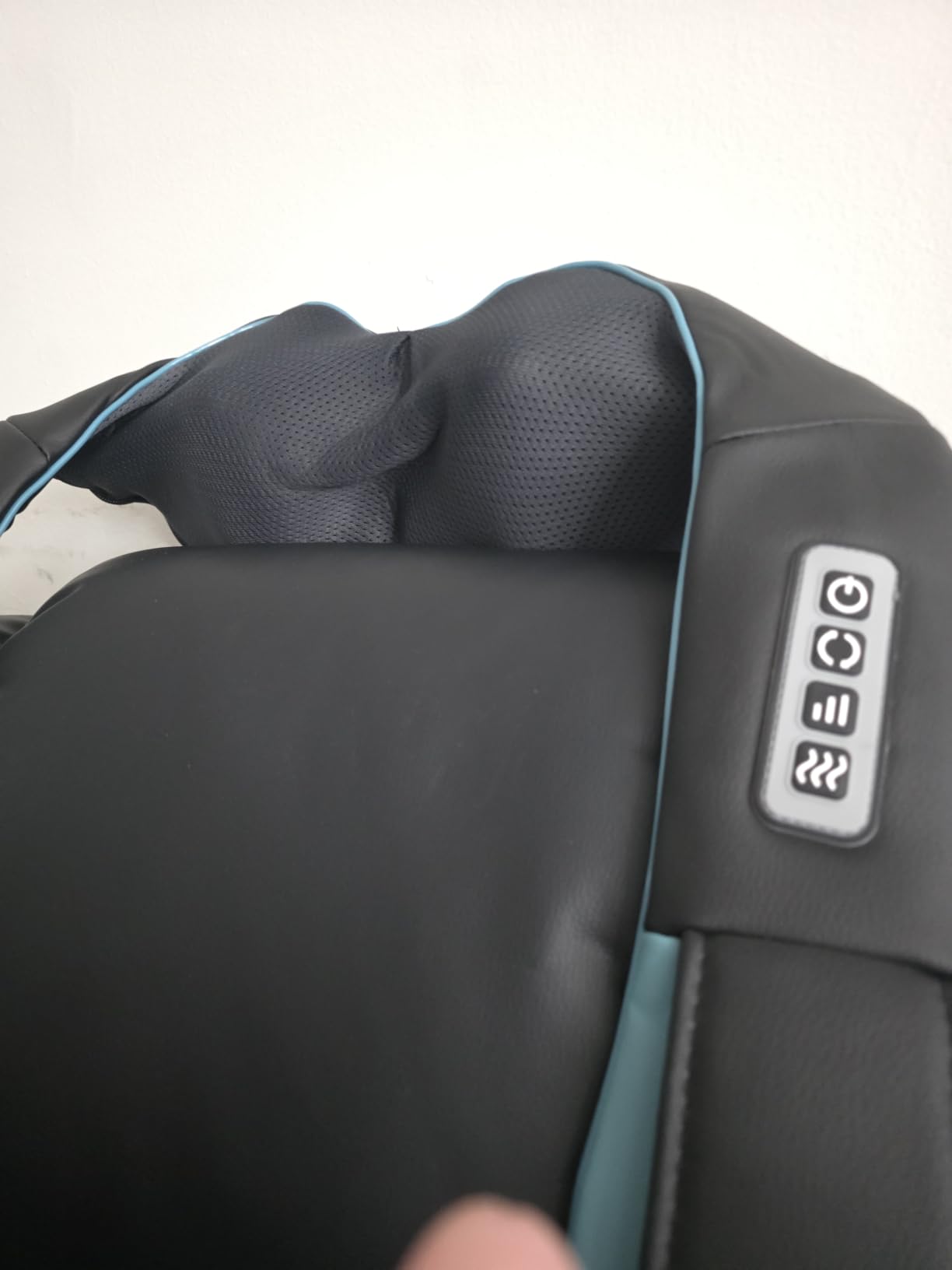 Mo Cuishle Women Men Gifts, Shiatsu Back Shoulder & Neck Massager with Heat customer photo 2