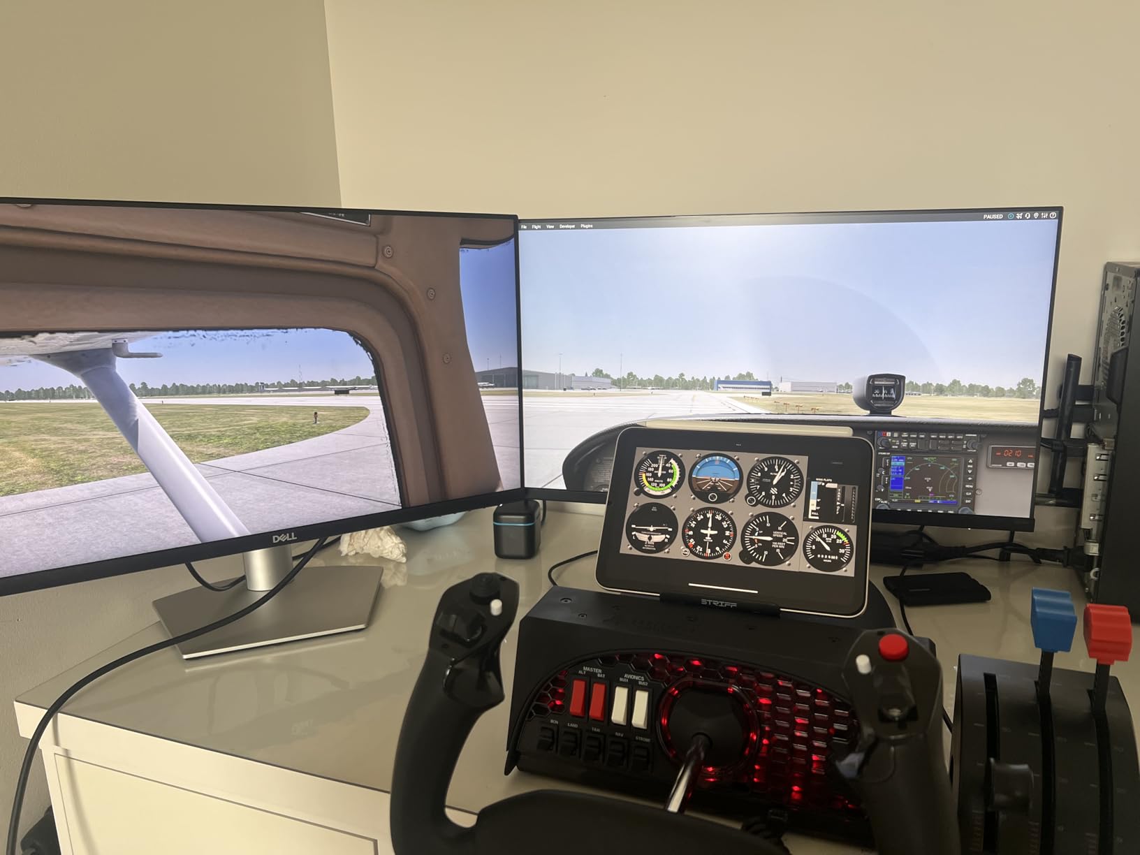 Honeycomb Alpha Flight Controls Yoke & Switch Panel | Compatible w/PC & mac, flight simulator yoke w/ 180° rotation, steel shaft, ignition switch customer photo 1
