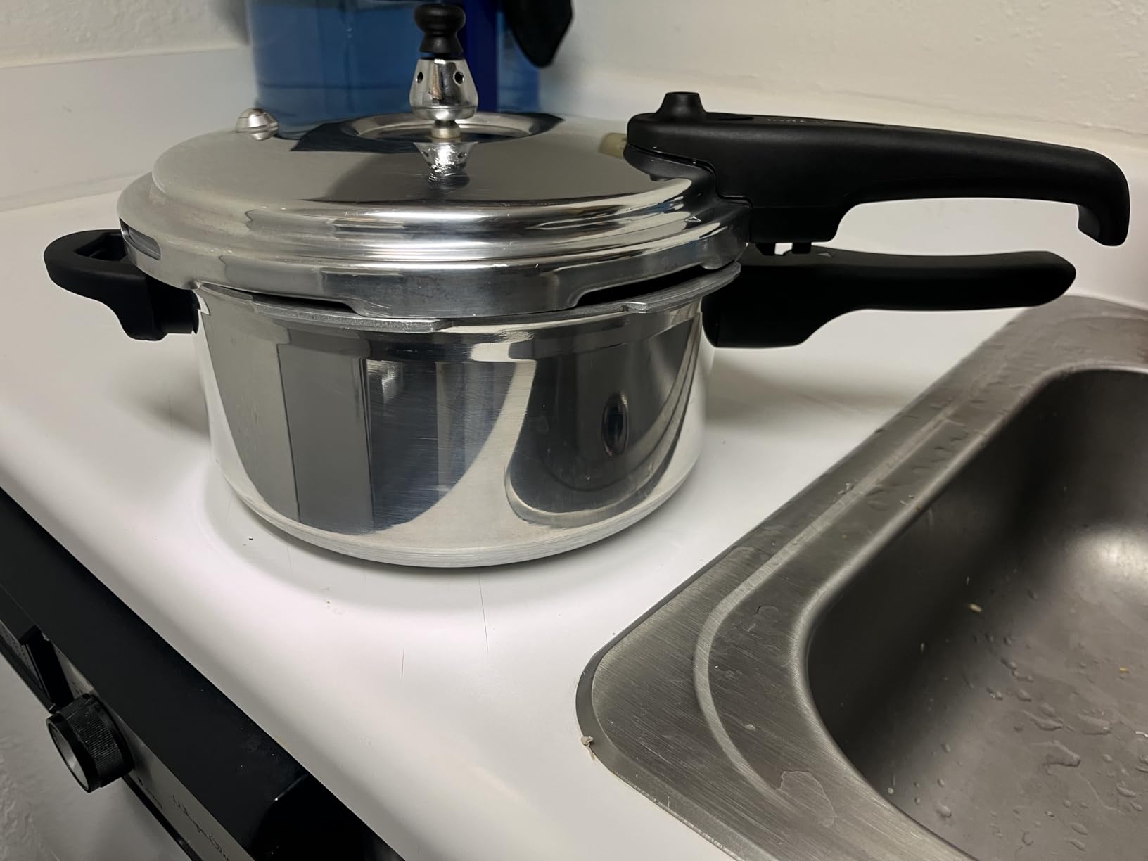 IMUSA USA A417-80807 16Qt Jumbo Stovetop Pressure Cooker with Regulator and Side Handles, Silver customer photo 1