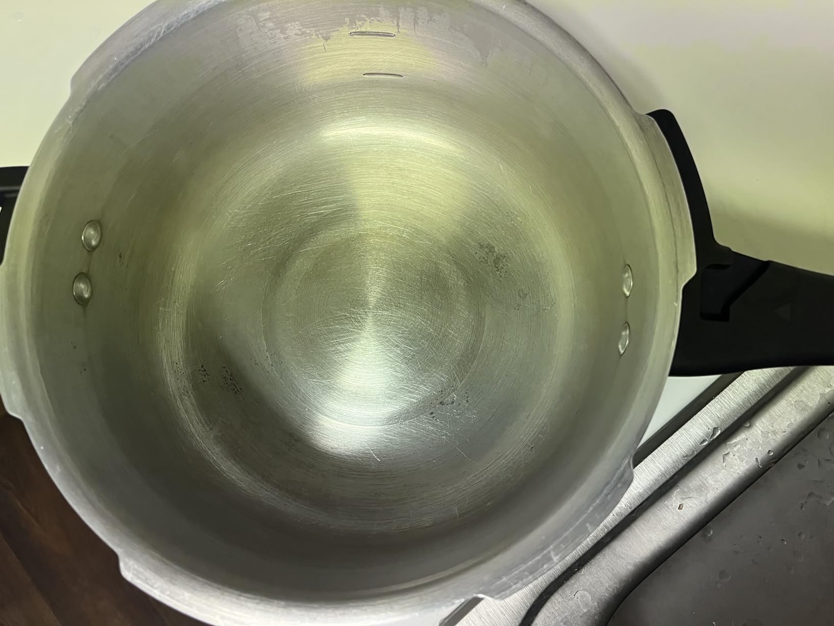 IMUSA USA A417-80807 16Qt Jumbo Stovetop Pressure Cooker with Regulator and Side Handles, Silver customer photo 2