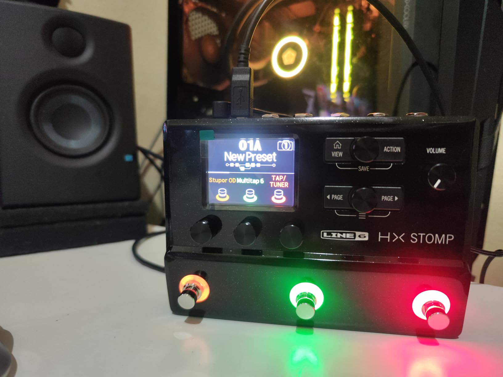 Line 6 HX Stomp Multi-Effects Guitar Pedal customer photo 1