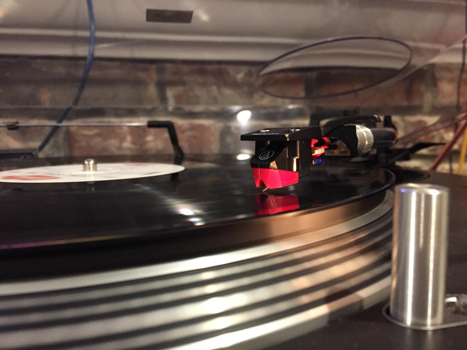 Audio-Technica AT-VM95ML Dual Moving Magnet Turntable Cartridge Red customer photo 2