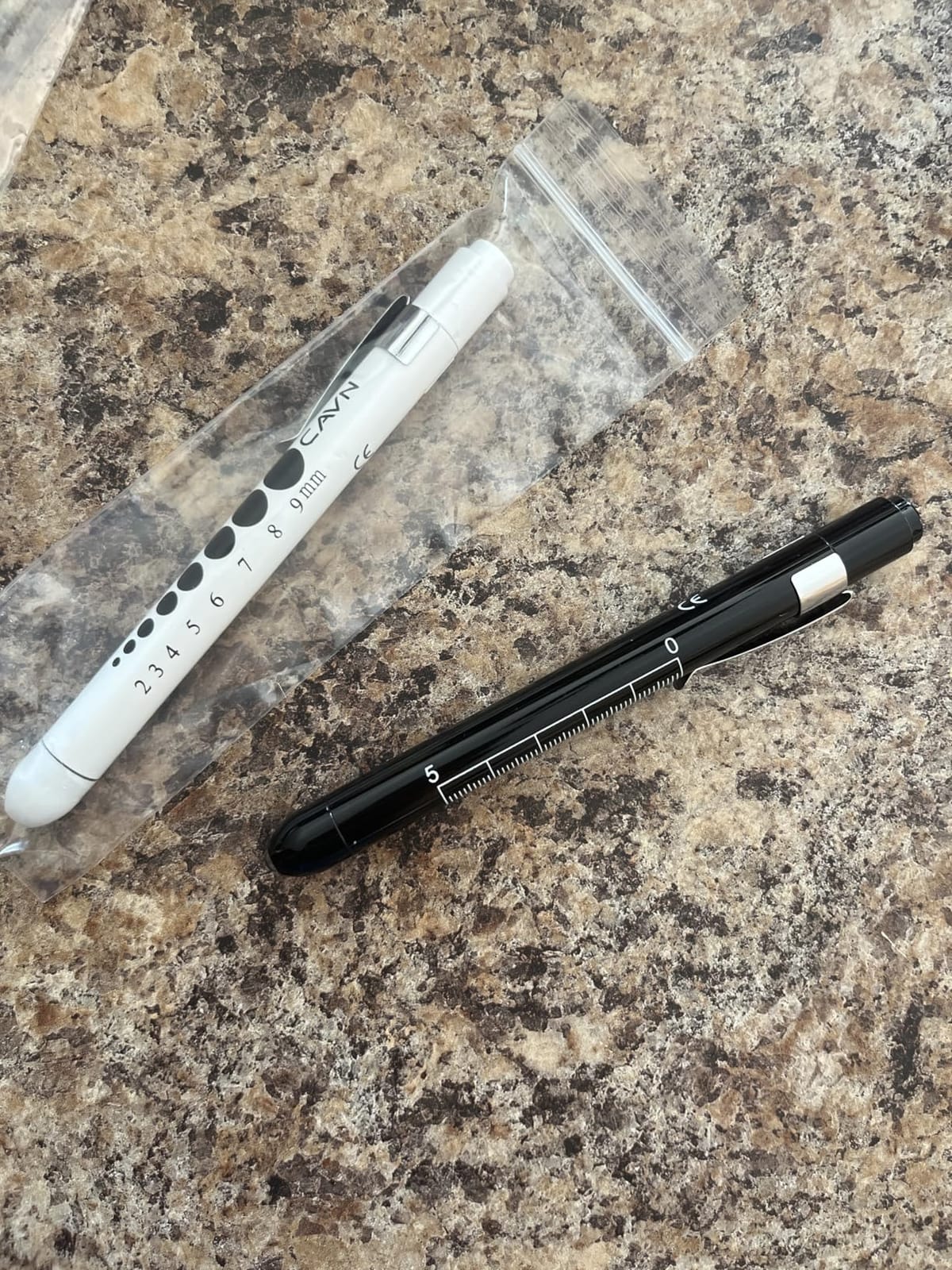 CAVN Pen Light with Pupil Gauge LED Penlight for Nurses Doctors, 2 Pcs Reusable Medical Penlight for Nursing Students (Rose Gold/White) customer photo 1
