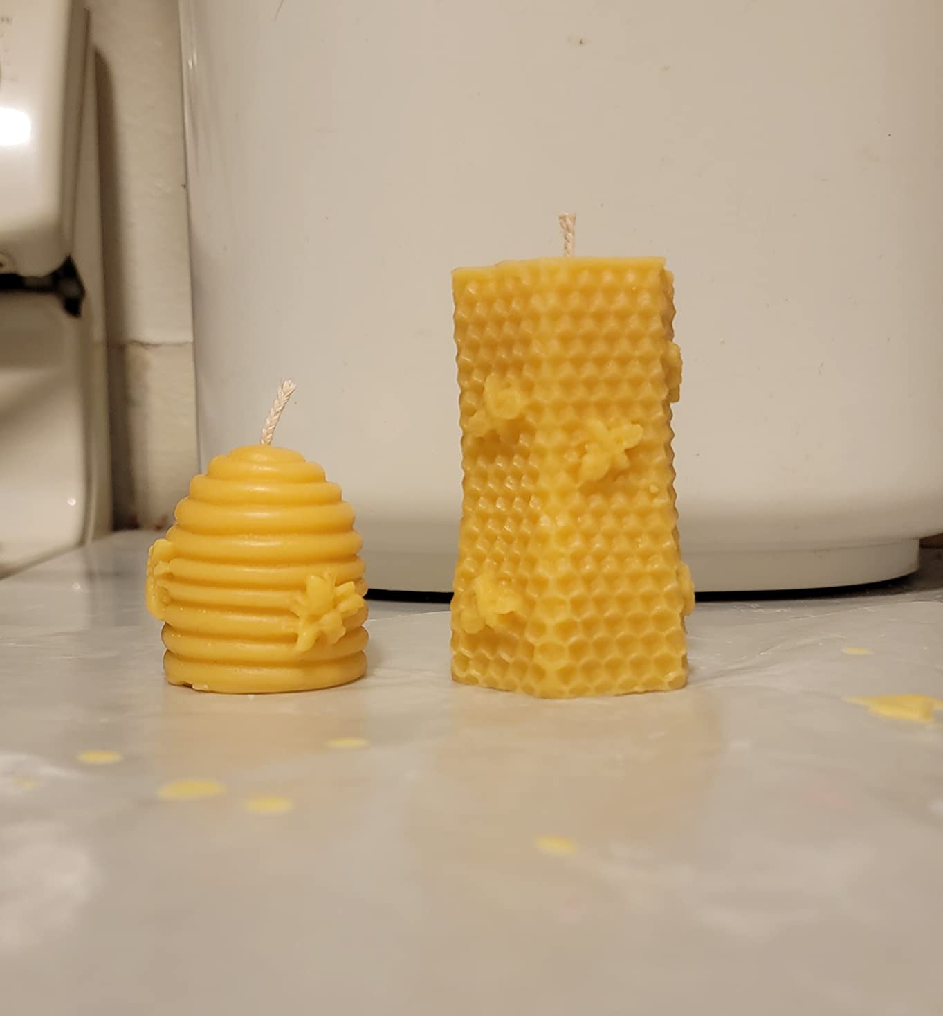 Fewo 2 Pack 3D Bee Honeycomb Candle Molds Beehive Silicone Mold for Homemade Beeswax Candle Soap Hand Lotion Bars Crayon Wax Melt Hives Candle Making Supplies customer photo 1