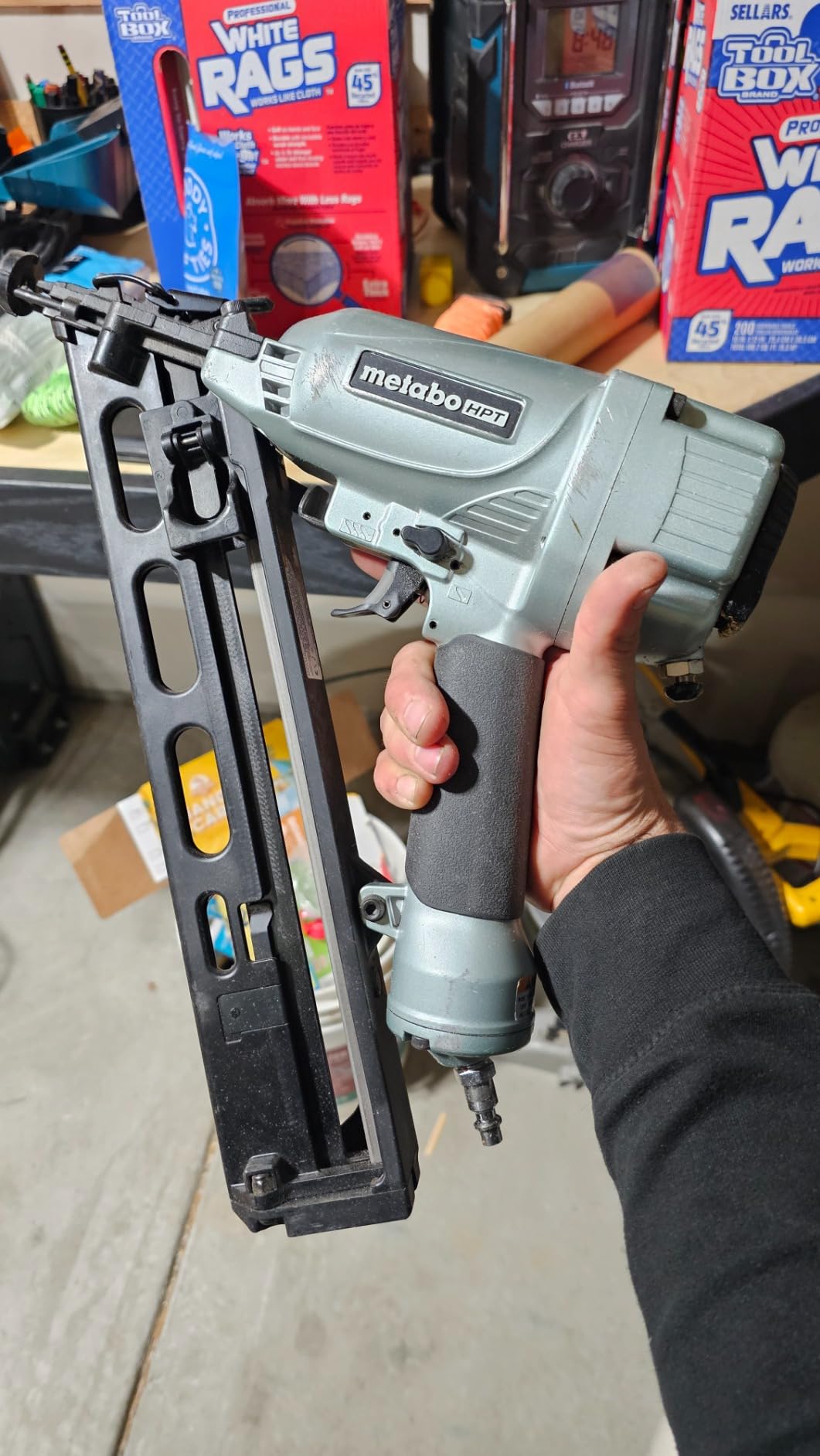 Metabo HPT 15 Gauge Angled Finish Nailer, Selective Actuation, NT65MA4 | Pneumatic Power Tool, Air Duster Included, 1-1/4 to 2-1/2 in Fasteners, Crown & Base Molding Applications customer photo 1