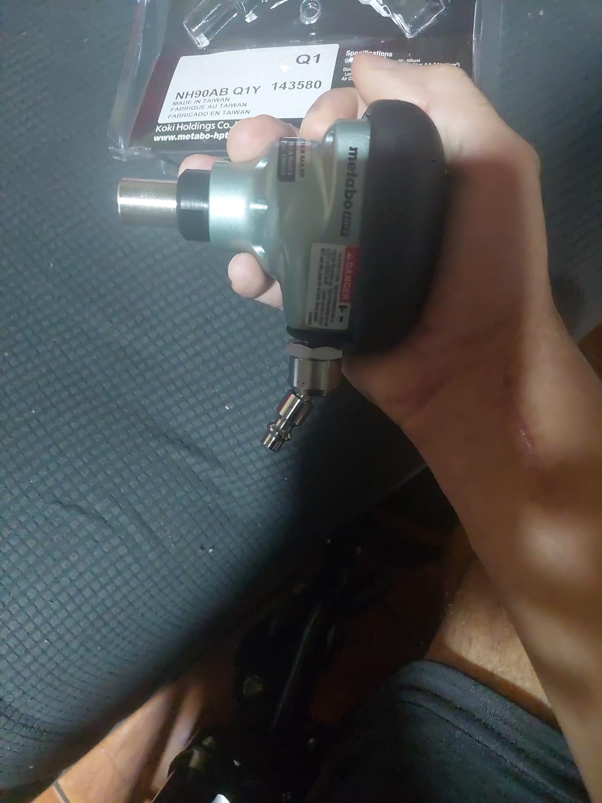 Metabo HPT Palm Nailer, Magnetic Nose 360° Swivel, Joist Hangers, NH90AB customer photo 1