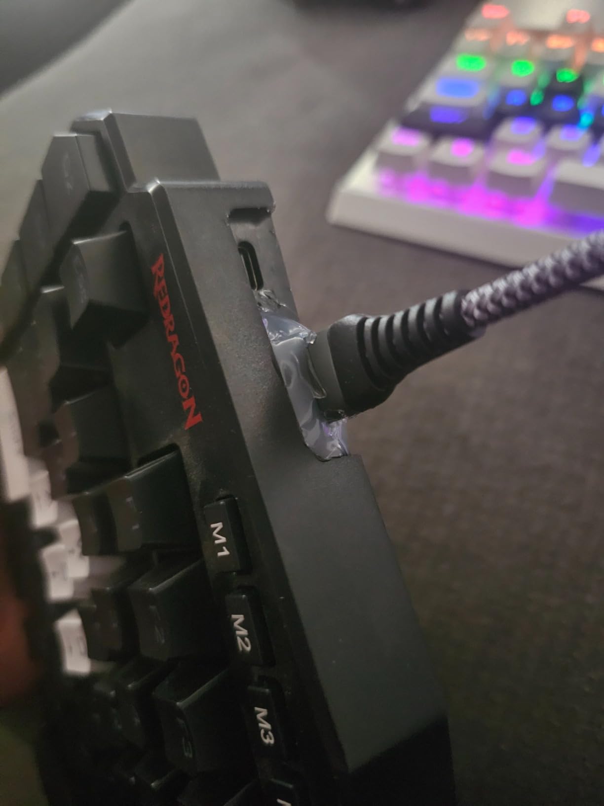 Redragon K585 Wired One-Handed RGB Gaming Keypad, Tactical 42-Key Layout | On Board 28 Combo Slots 4 Profiles Keyboard, USB Pass-Through Port, 16.8M Colors, Swap-Ready Socket, Detachable Wrist Rest customer photo 2
