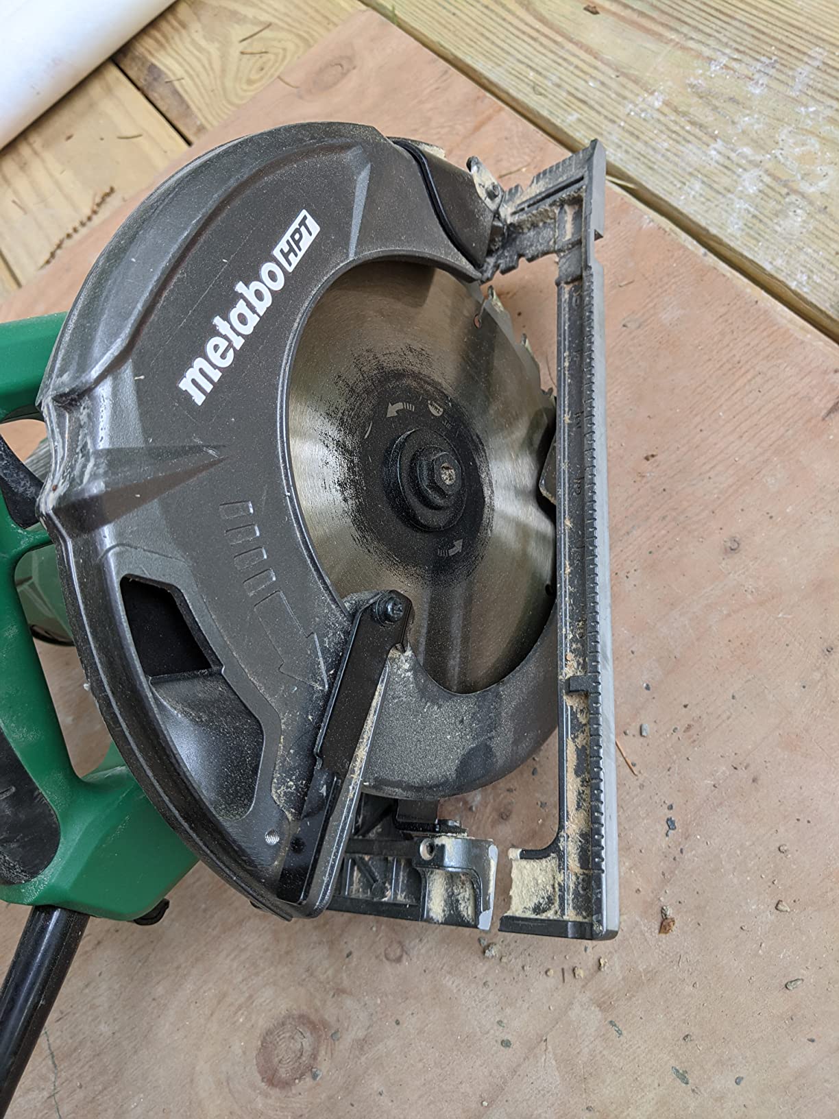 Metabo HPT 7-1/4-Inch Circular Saw Kit | 6,000 Rpm, 15-Amp Motor | Integrated Dust Blower | 24T Premium Framing/Ripping Blade | Single Handed Bevel Adjustment | C7SB3 customer photo 1