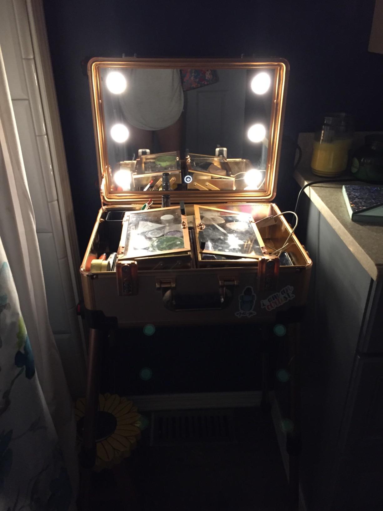 Medium Makeup Train Case with Code Lock, Lighted Mirror, Speaker Travel Cosmetic Organizer Box, Professional Artist Trolley Studio Free Standing Case customer photo 1