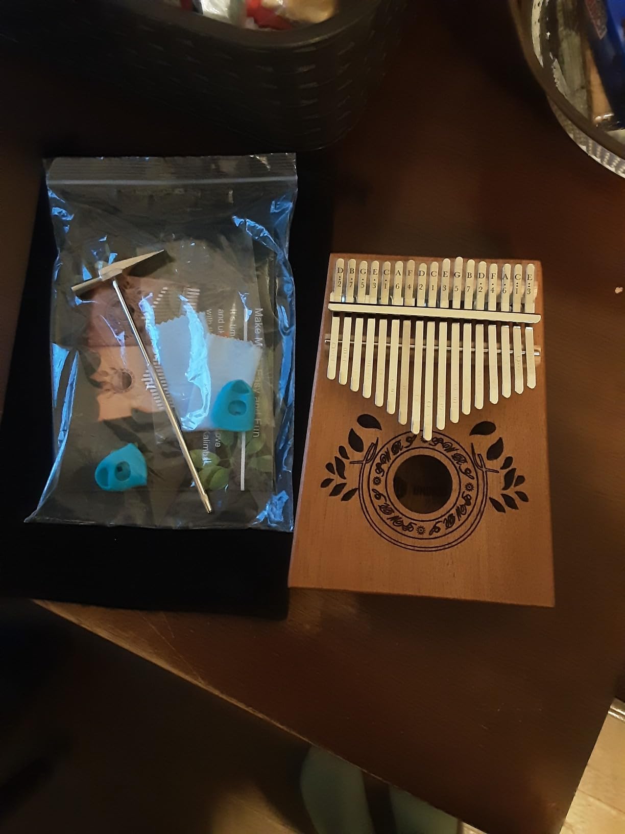UNOKKI 17-Key Kalimba Thumb Piano - Portable Mahogany Percussion Mbira Instrument - Beginner Tuning Set, Music Instruments for Kids Gifts - Dark Brown customer photo 1