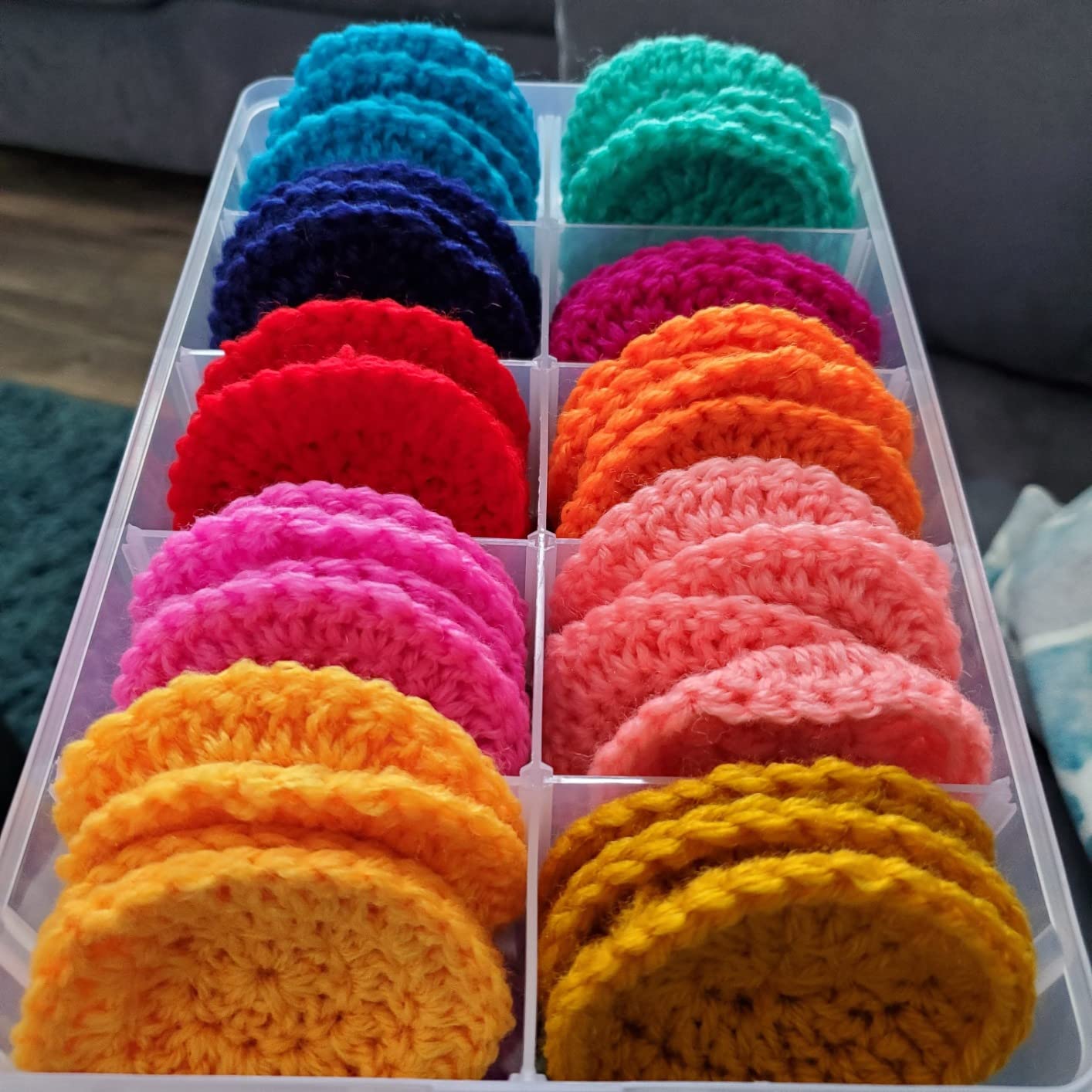 Inscraft 52 Acrylic Yarn Skeins, 1820 Yards 52 Colors, 2 Crochet Hooks, 2 Weaving Needles, 10 Stitch Markers, 1 Bag, for Crocheting & Knitting, Gift Beginners and Adults customer photo 1
