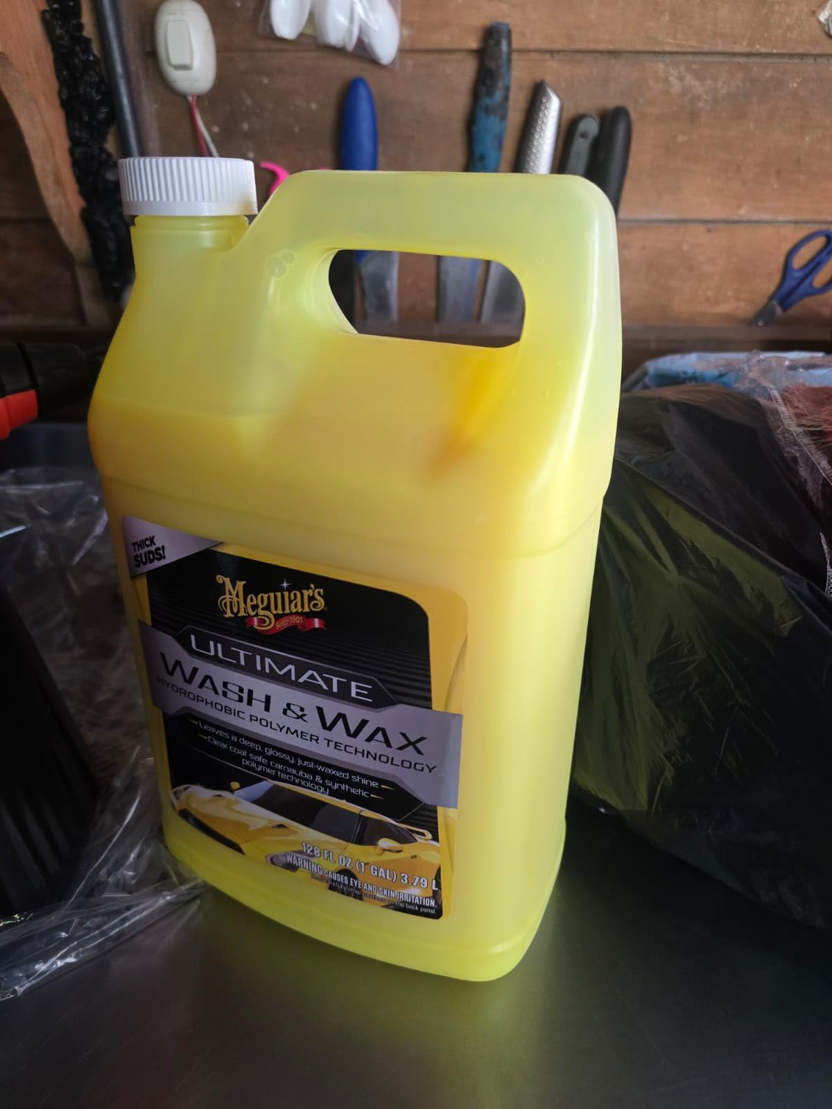 Meguiar's Ultimate Wash and Wax, 1 Gallon customer photo 2