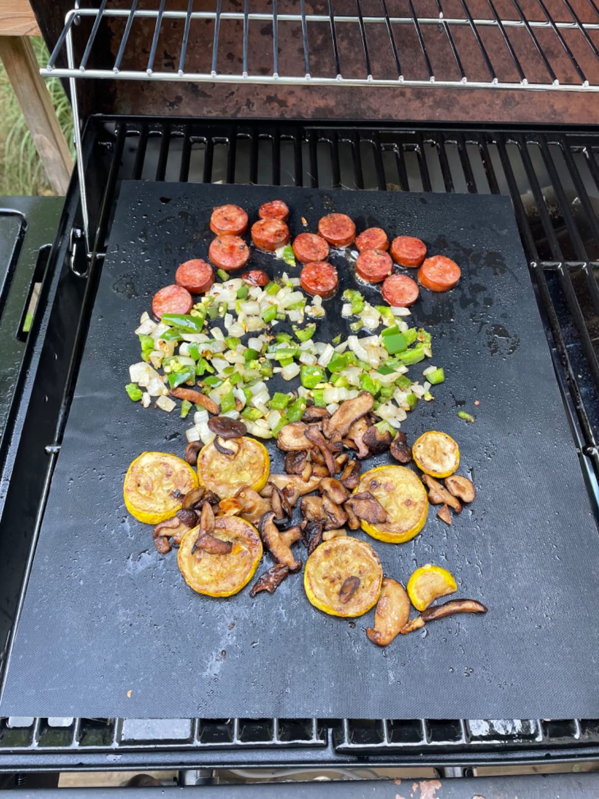 Dailyart Grill Mats for Outdoor Grill, Grill Mat Non Stick Set of 5 customer photo 1