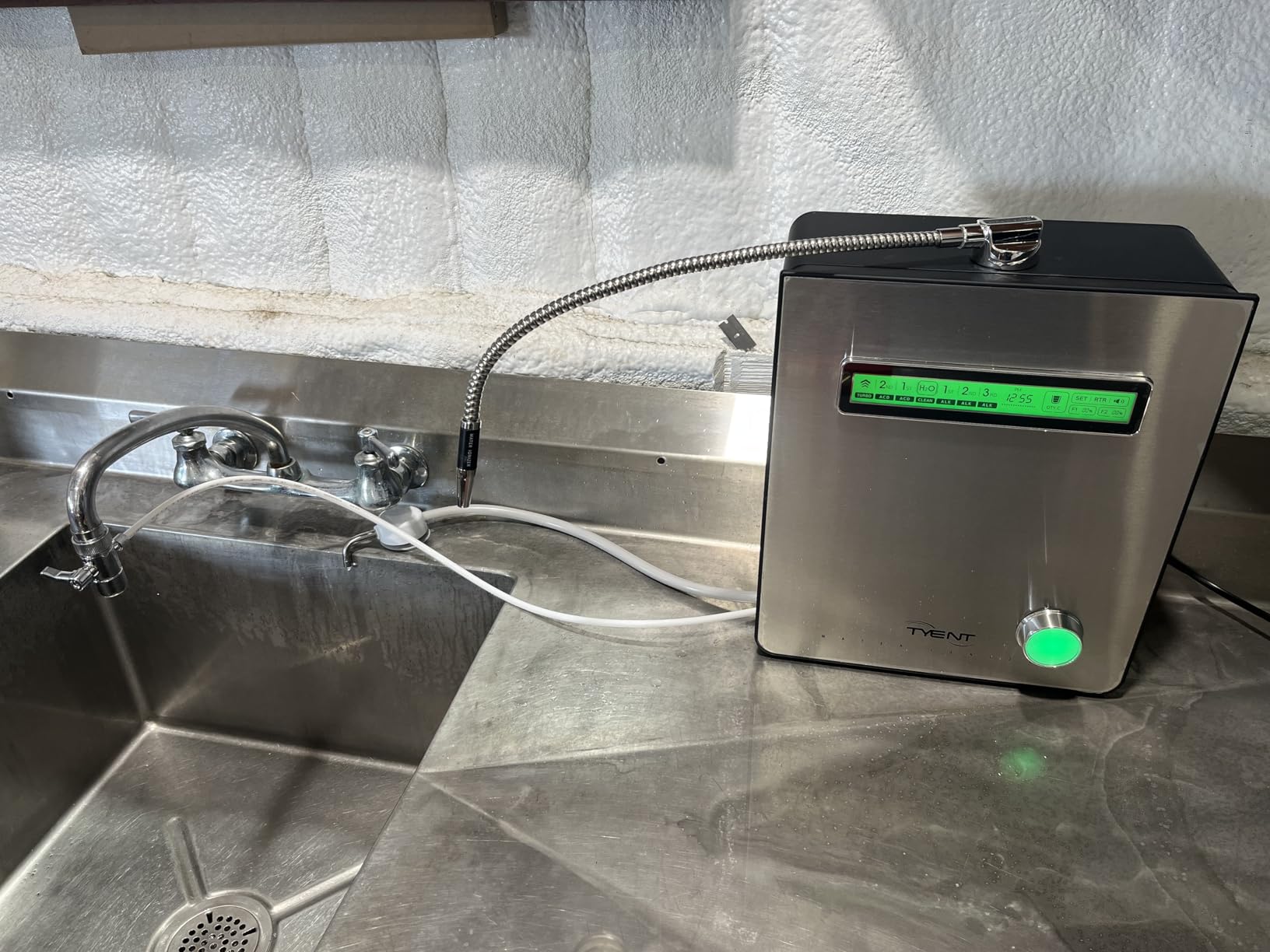 Tyent Edge 9 Turbo Water Ionizer - Dual Filtration System - Hydrogen Enhanced Water Purification - Adjustable pH Settings with Turbo Mode - Touchscreen Interface & Auto-Flow Stop customer photo 1
