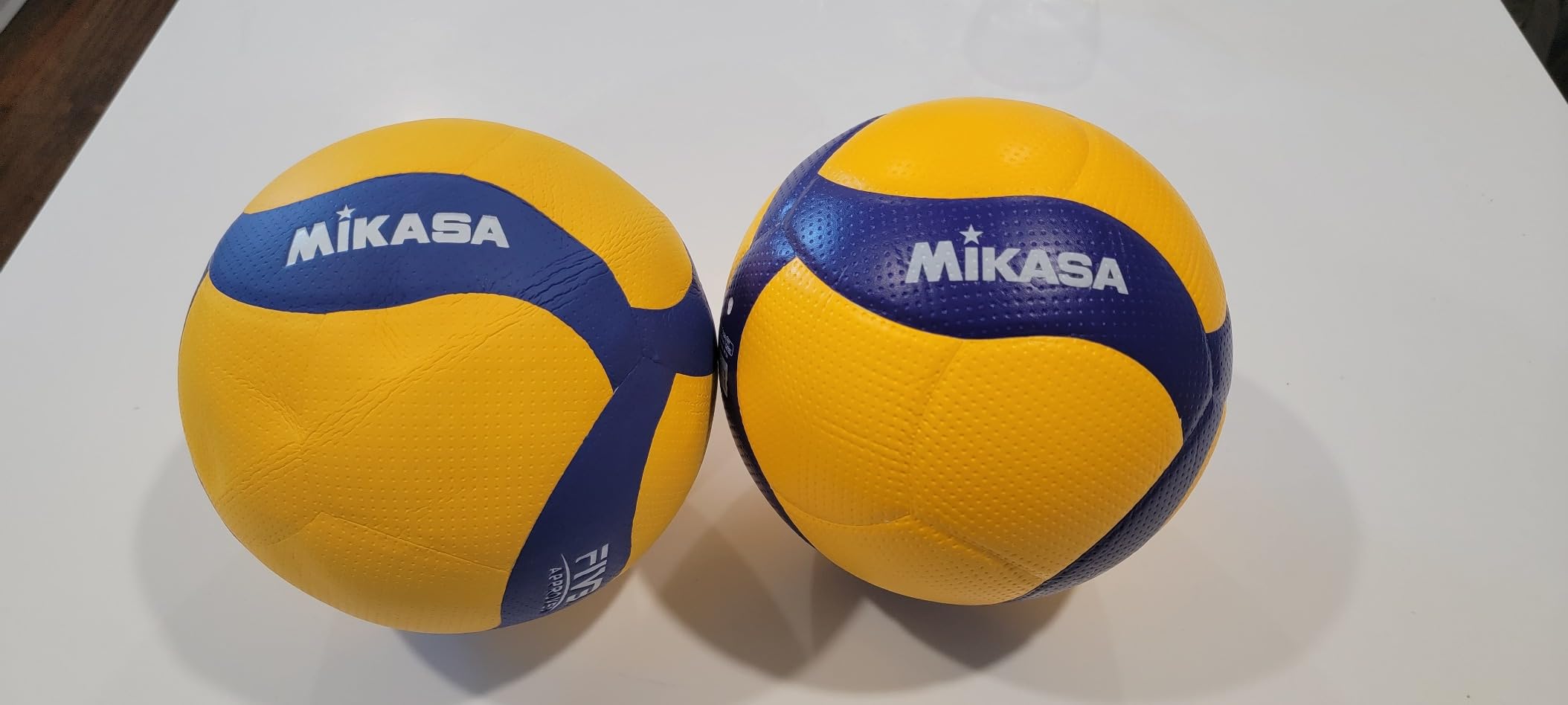 Mikasa V200W, Volleyball customer photo 2