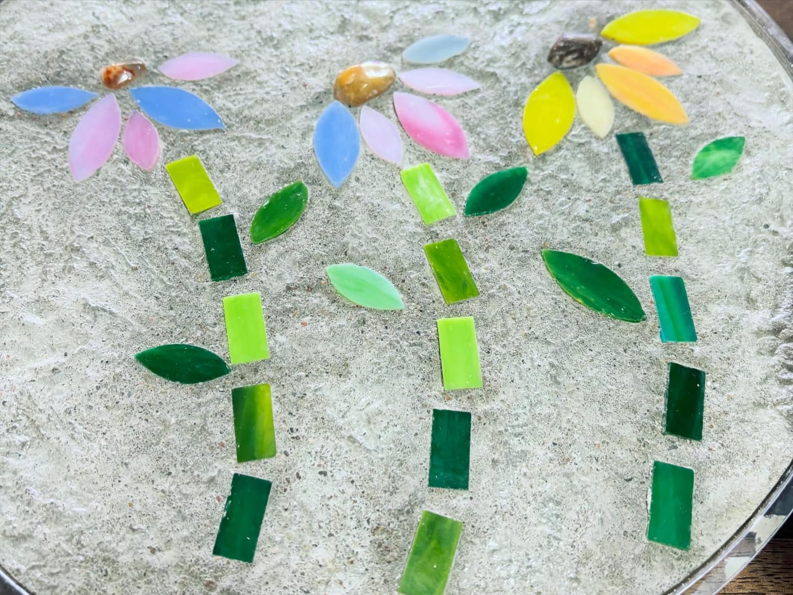 Lanyani 1050 Pieces Mixed Shapes Glass Mosaic Tiles for Crafts, Colorful Stained Glass Pieces for Mosaic Projects customer photo 1
