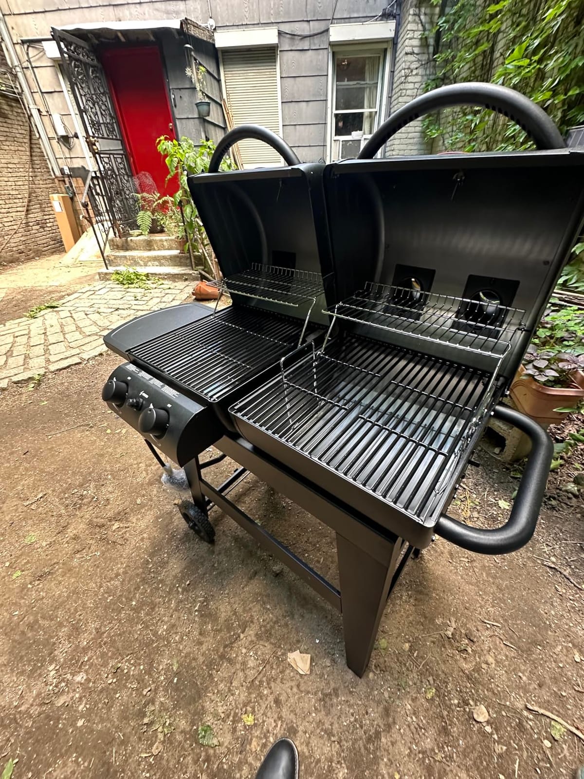 Char-Griller® Dual-Function 2-Burner 24,000 BTU Propane Gas and Charcoal Combination Grill and Smoker with 870 Cooking Square Inches in Black, Model E5030 customer photo 1