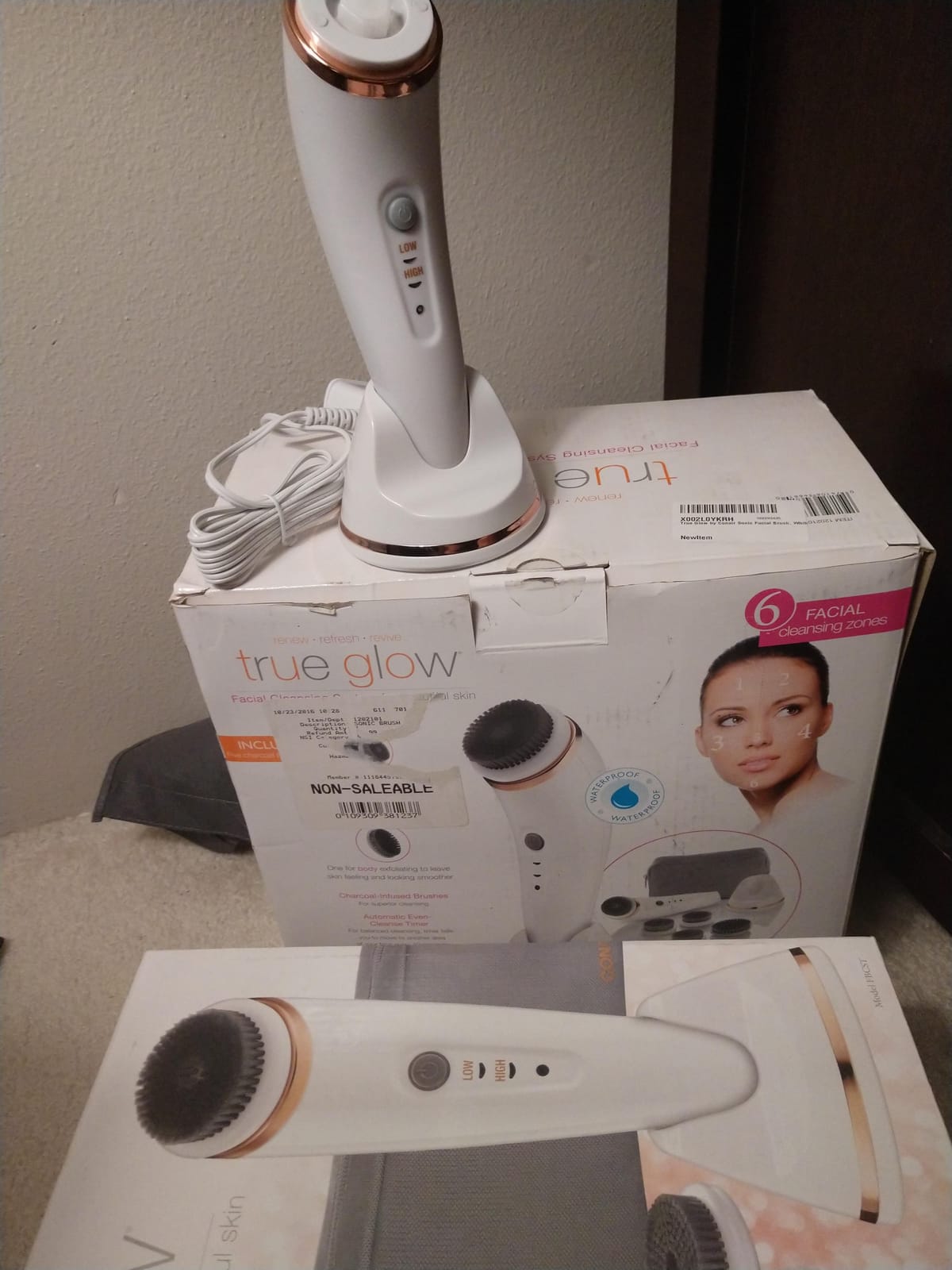 True Glow by Conair Facial Brush - Waterproof + Rechargeable customer photo 1