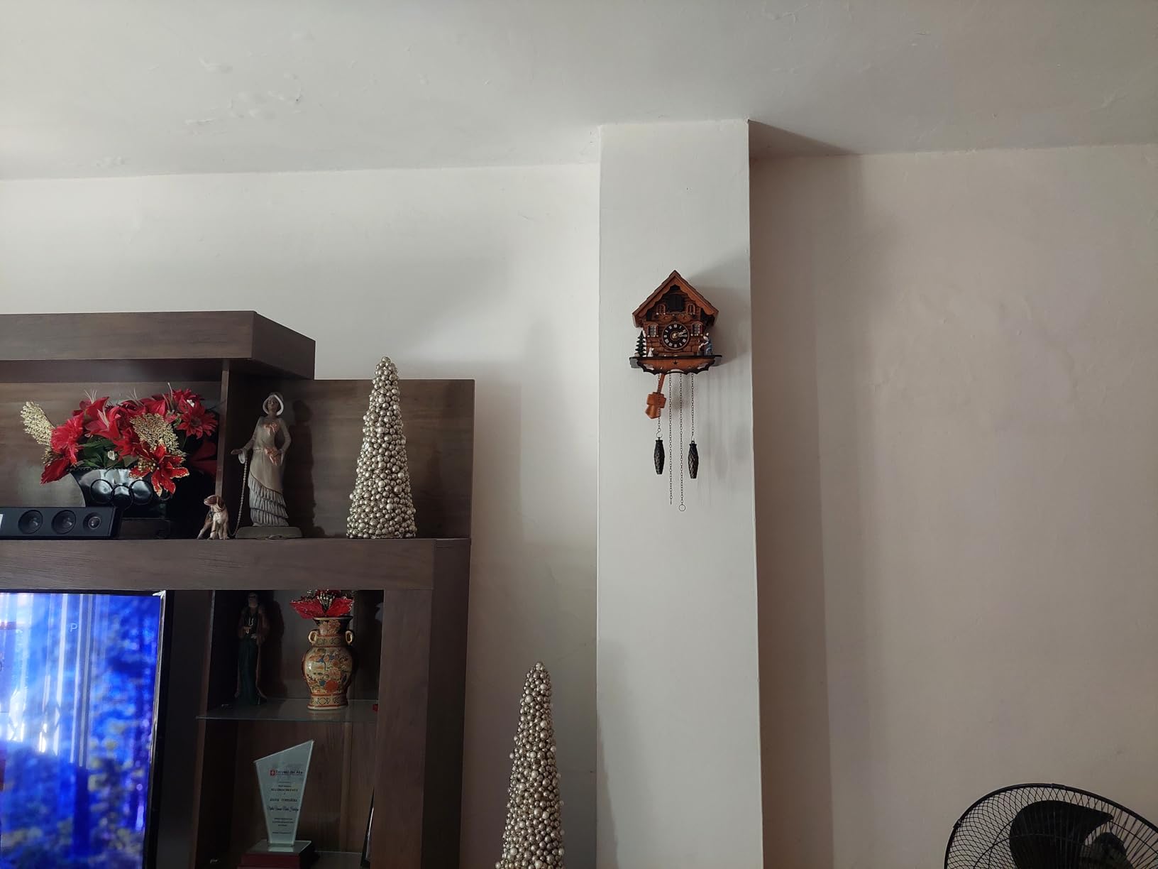 Kintrot Cuckoo Clock Traditional Black Forest Wooden Wall Clock customer photo 1