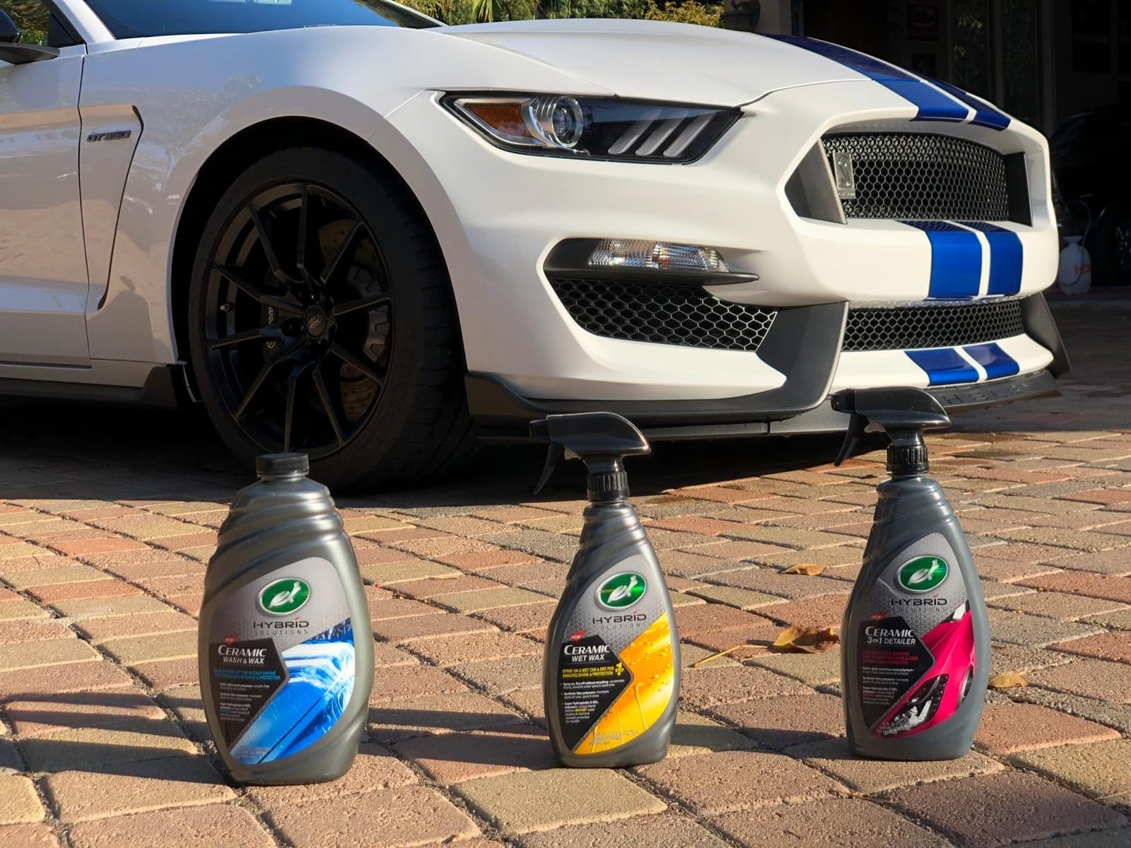 Turtle Wax Hybrid Solutions Ceramic Car Wash & Wax, 48 oz. (Pack of 1) customer photo 1