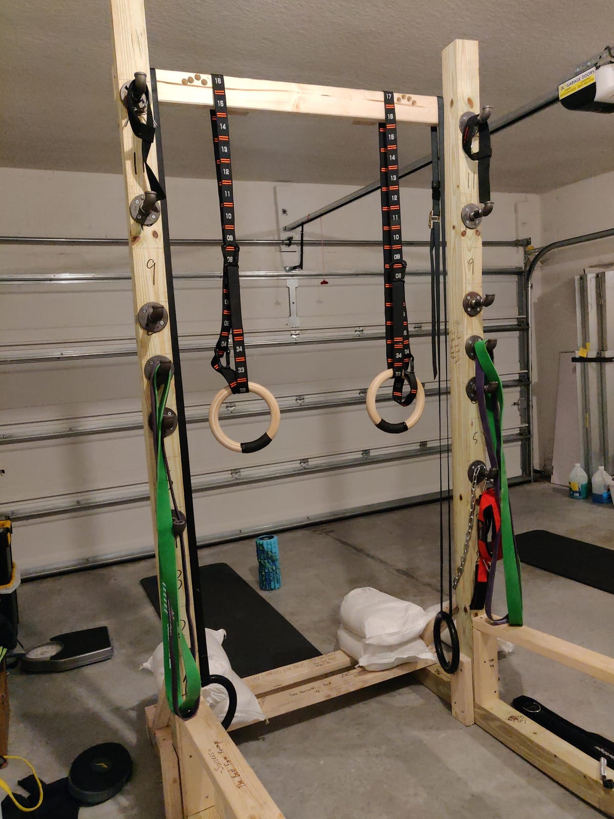 Gonex Wooden Gymnastic Rings with Adjustable Straps, 8.7 ft | Birch Wood Rings, Quick-adjust Carabiners Buckle Numbered Straps, Home Gym & Outdoor Training, Full-body Strength Workouts customer photo 2