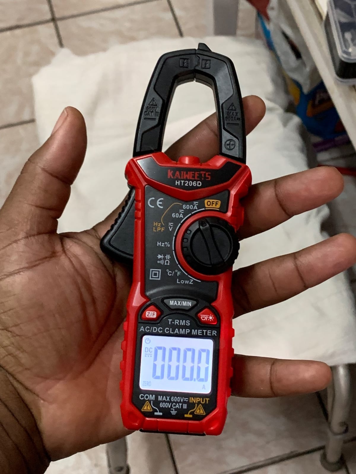 KAIWEETS HT206D Digital Clamp Meter T-RMS 6000 Counts, Multimeter Voltage Tester Auto-ranging, Measures Current Voltage Temperature Capacitance Resistance Diodes Continuity Duty-Cycle (AC/DC Current) customer photo 2