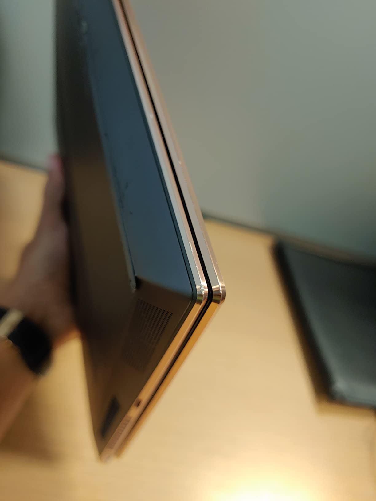 Spectre x360-15.6