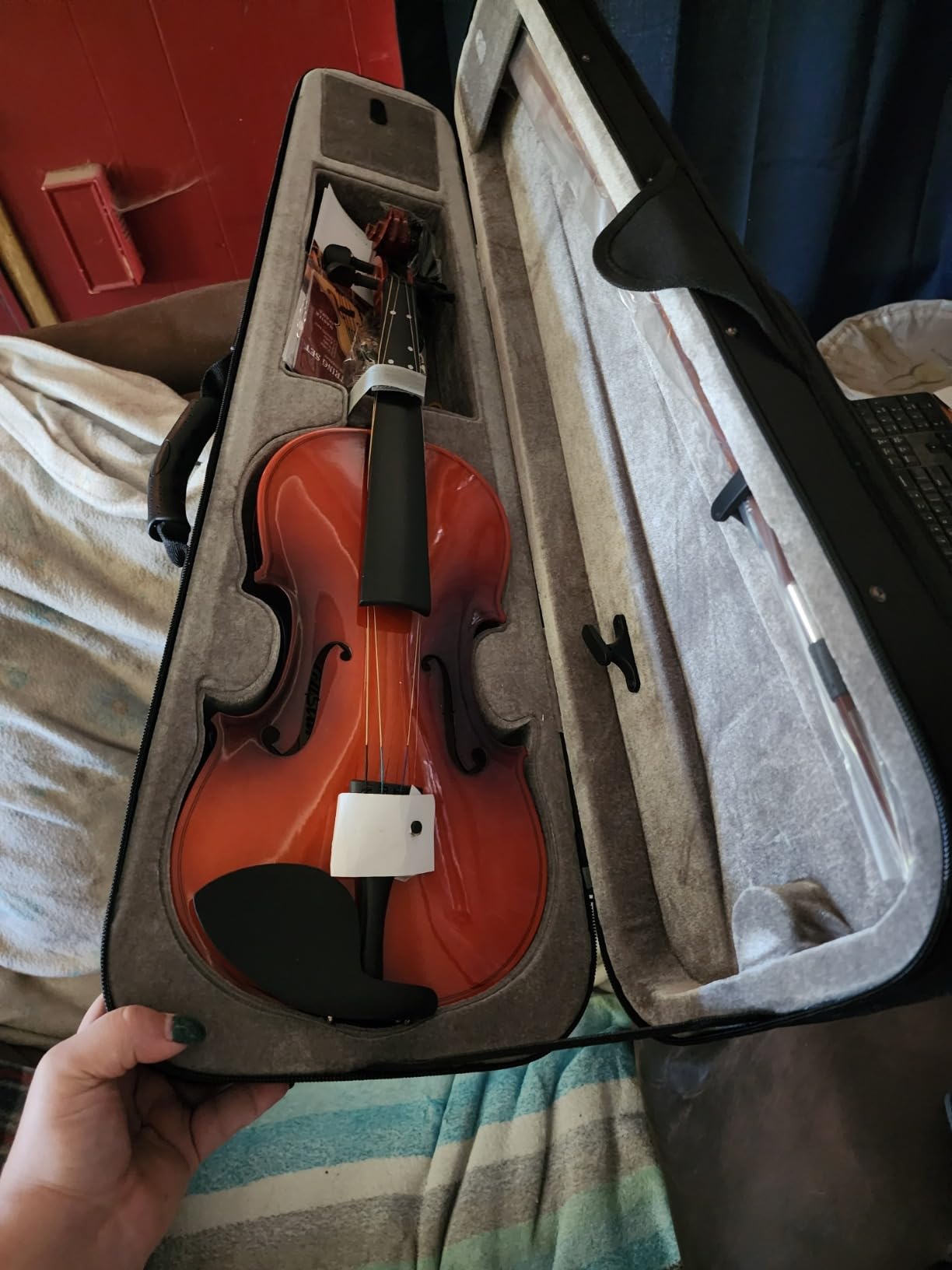 Eastar 3/4 Violin for Beginners, Violins Kit for Student, Fiddle with Hard Case, Rosin, Shoulder Rest, Bow, and Extra Strings (Imprinted Finger Guide on Fingerboard) customer photo 1