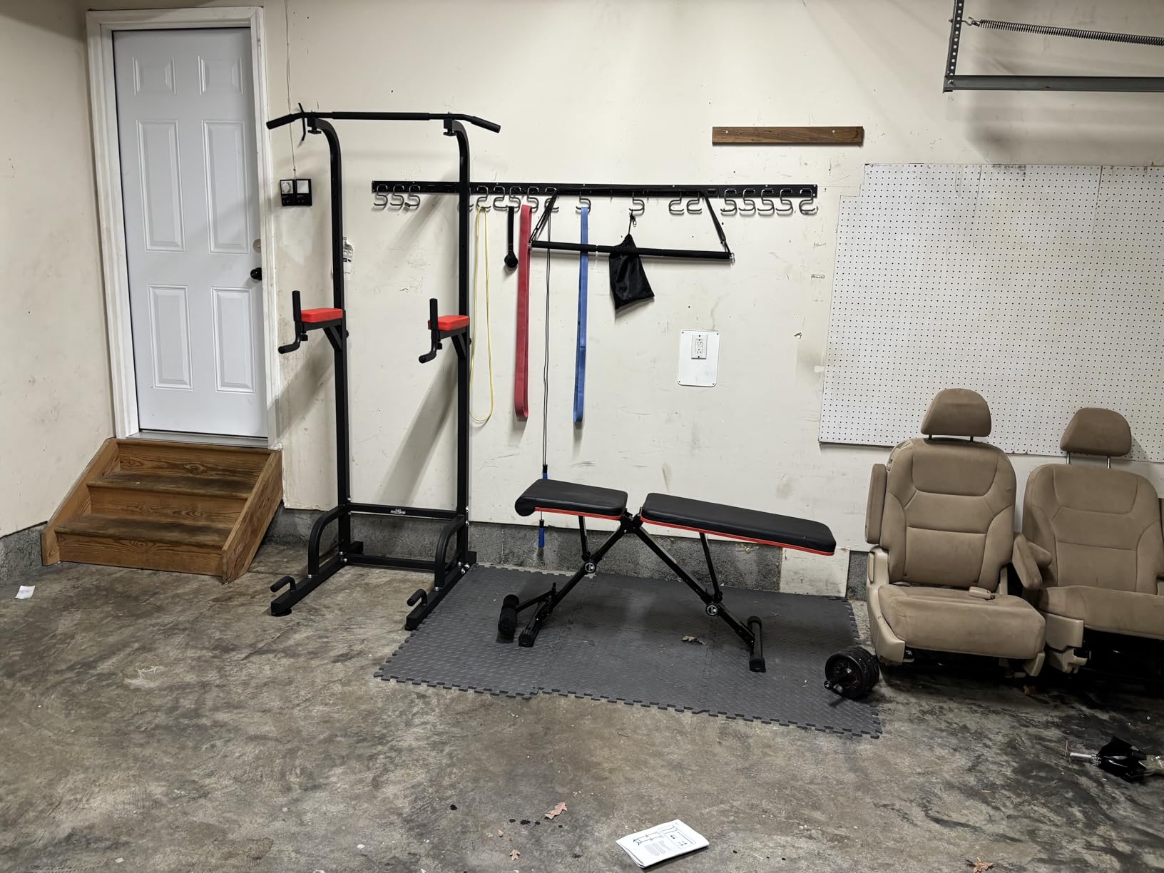 RELIFE REBUILD YOUR LIFE Pull Up Bar Free Standing Power Tower for Home Gym | Dip Station Pull Up Station, Multi-Function Home Fitness Equipment for Pull-Ups, Dips, Push-Ups, Full Body Strength Training customer photo 1